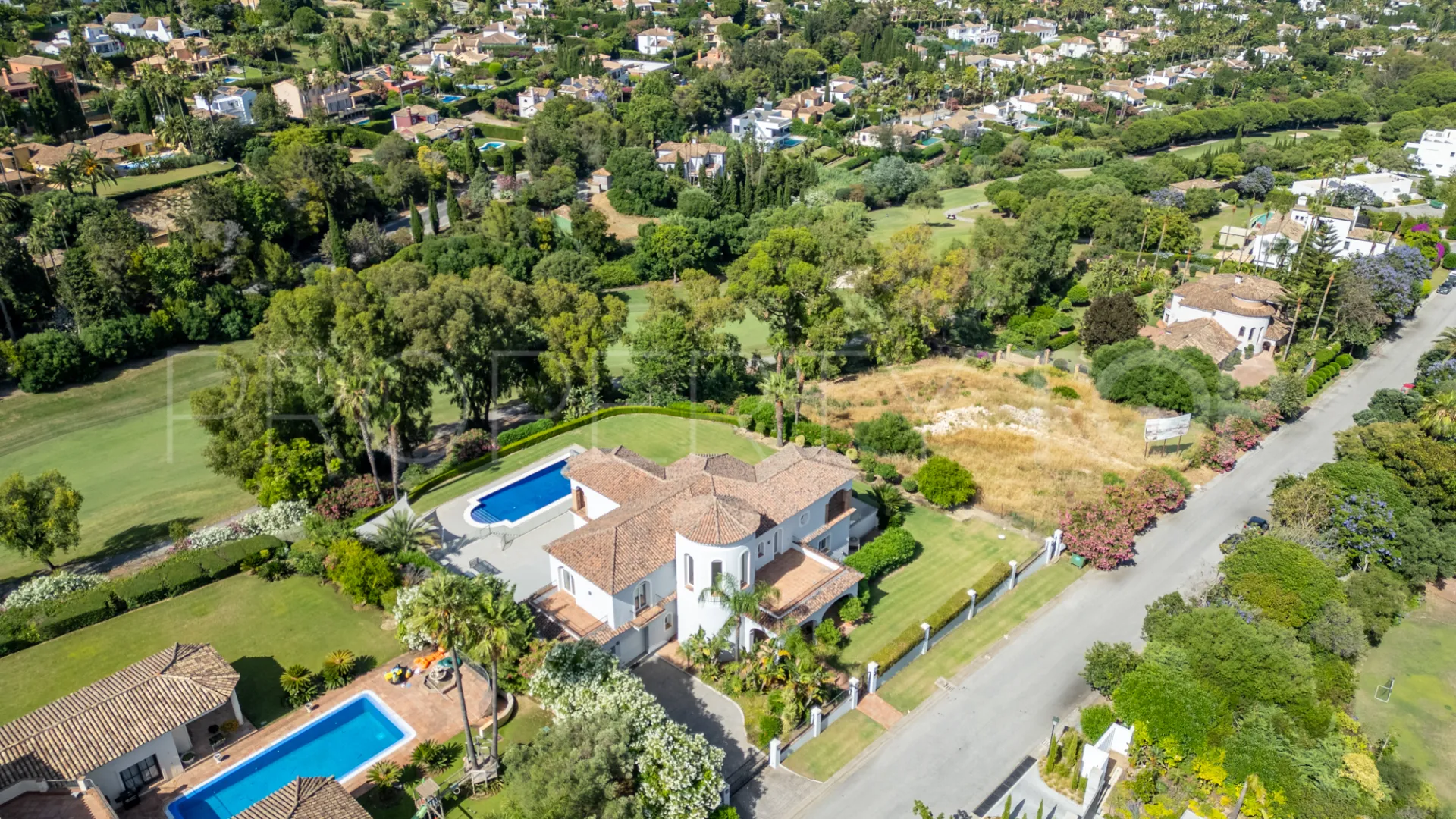 Villa en venta en Zona F