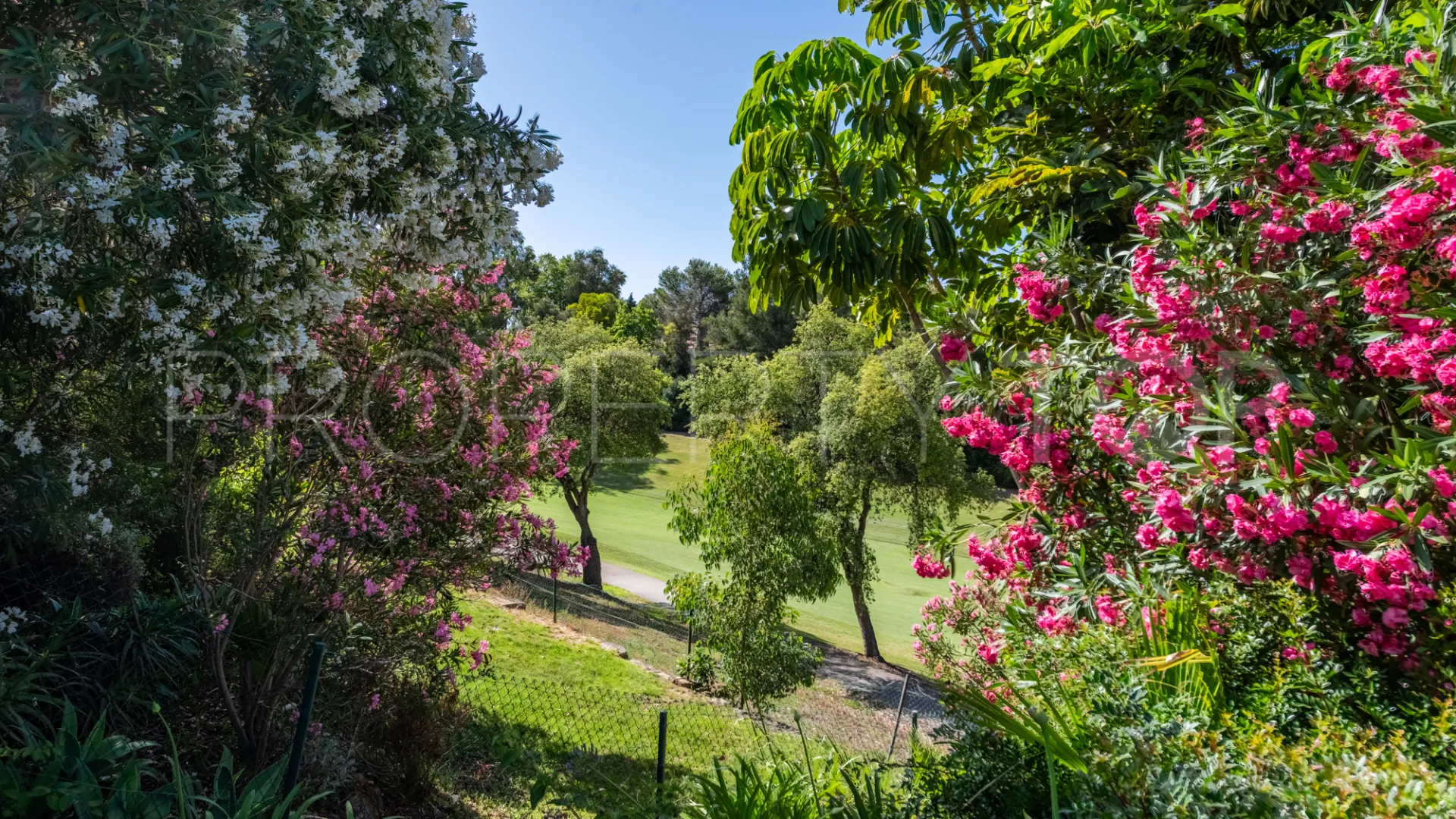 Villa en venta en Zona F