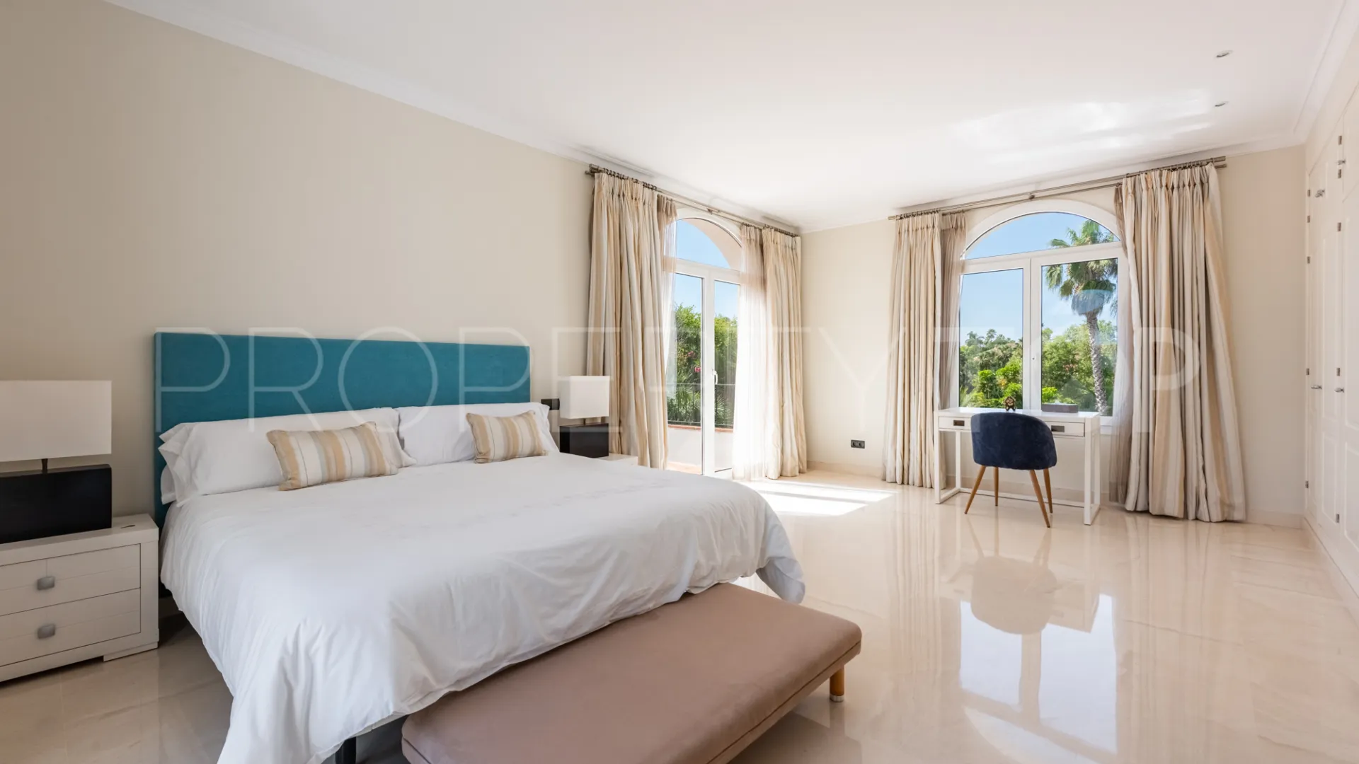 Villa en venta en Zona F