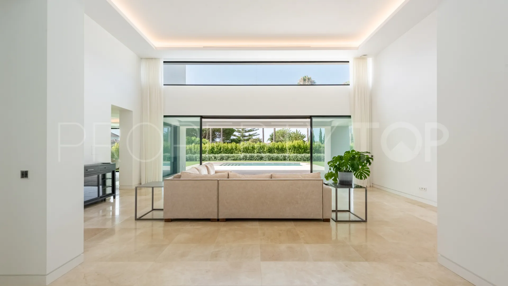 Villa a la venta en Zona F