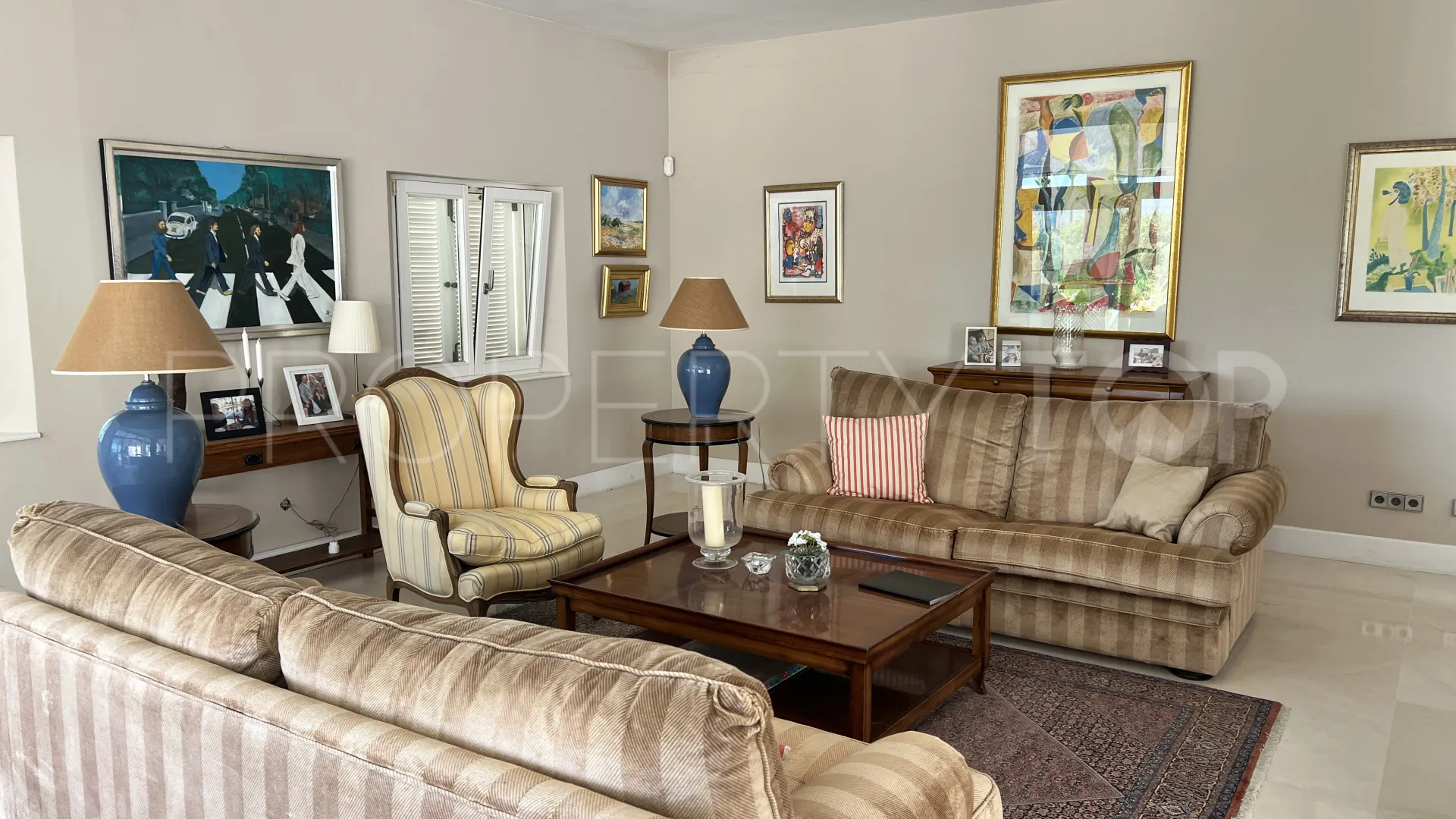 Villa en venta en Reyes y Reinas