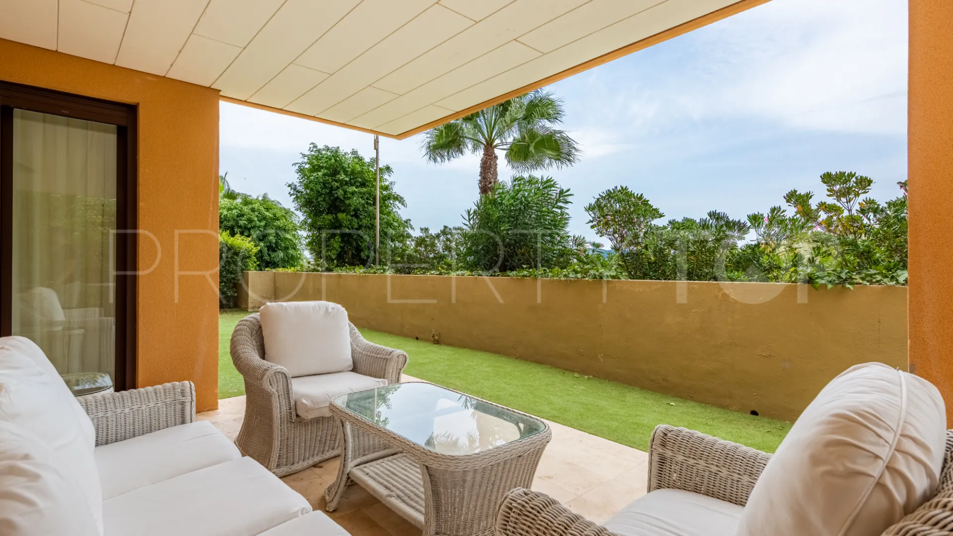 Buy ground floor apartment in Ribera del Marlin