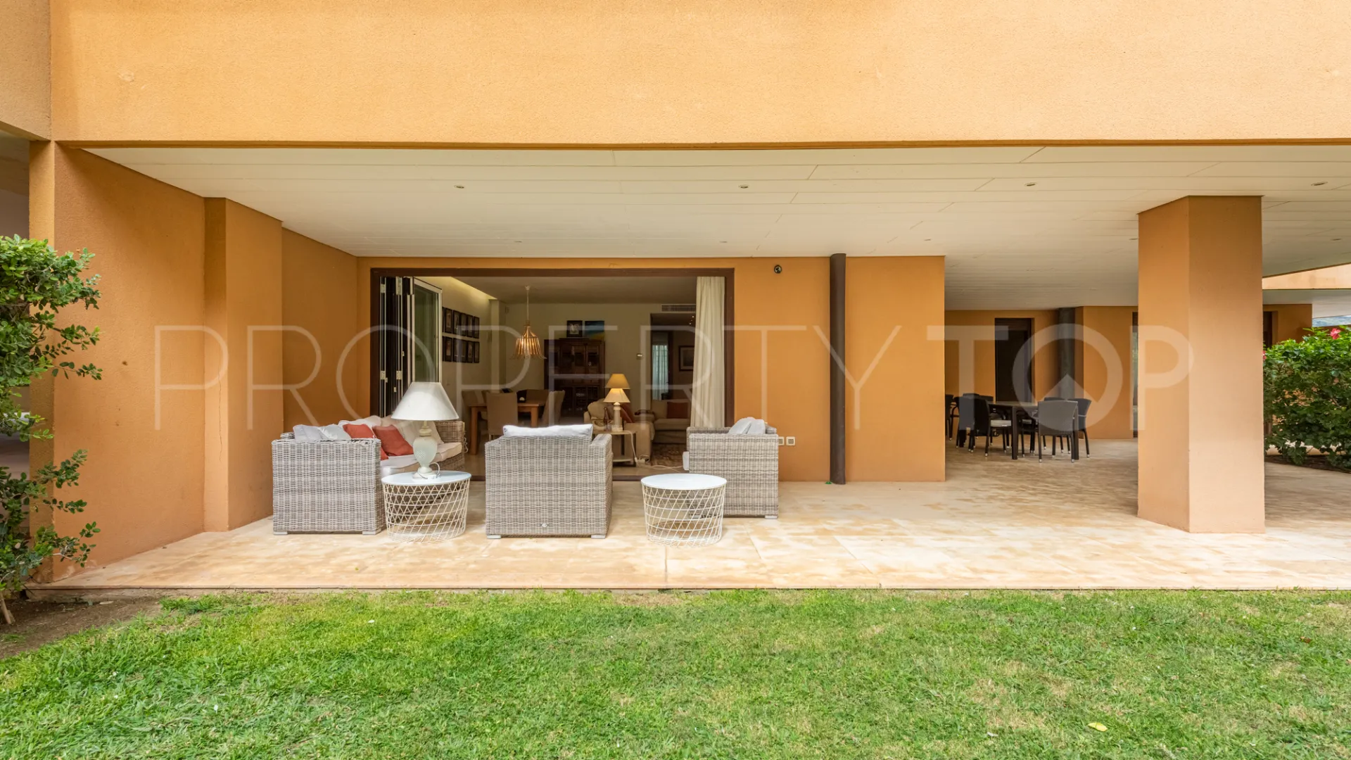Buy ground floor apartment in Ribera del Marlin