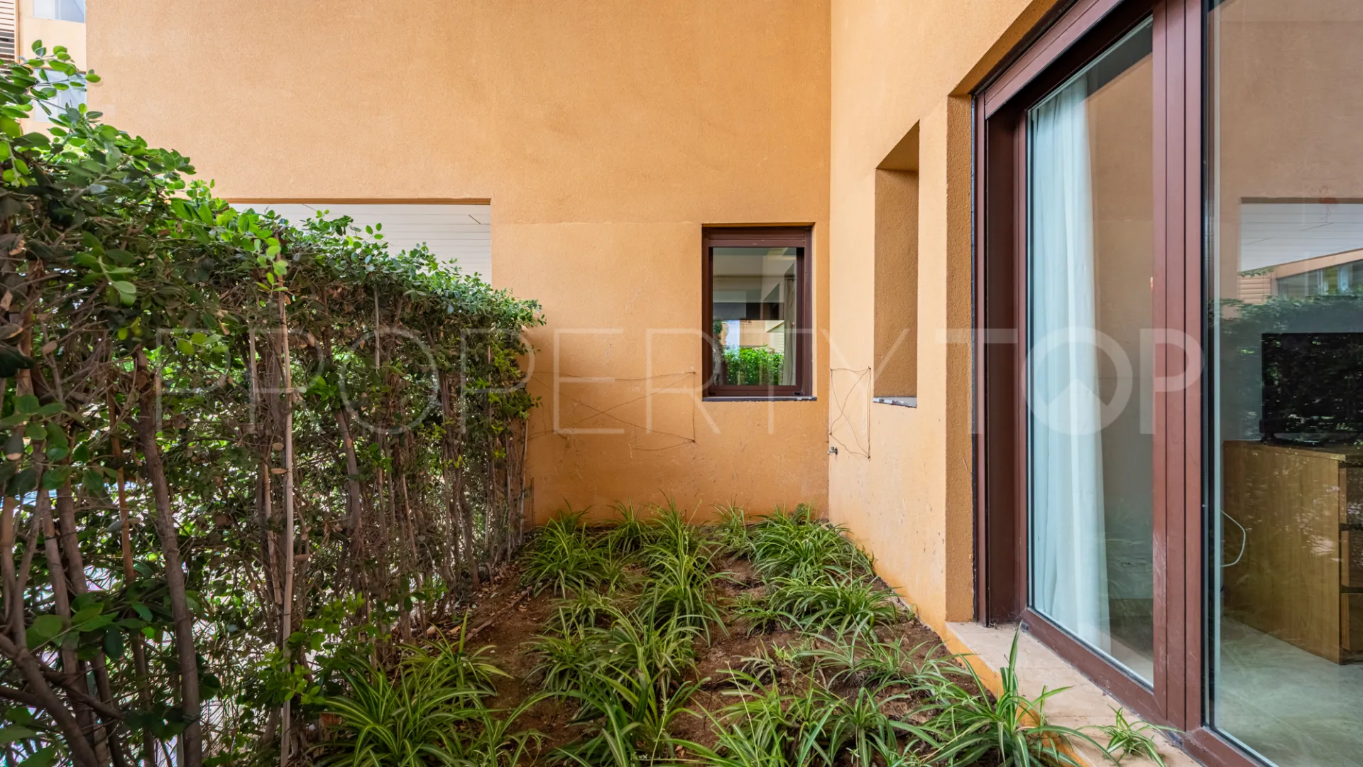 Buy ground floor apartment in Ribera del Marlin