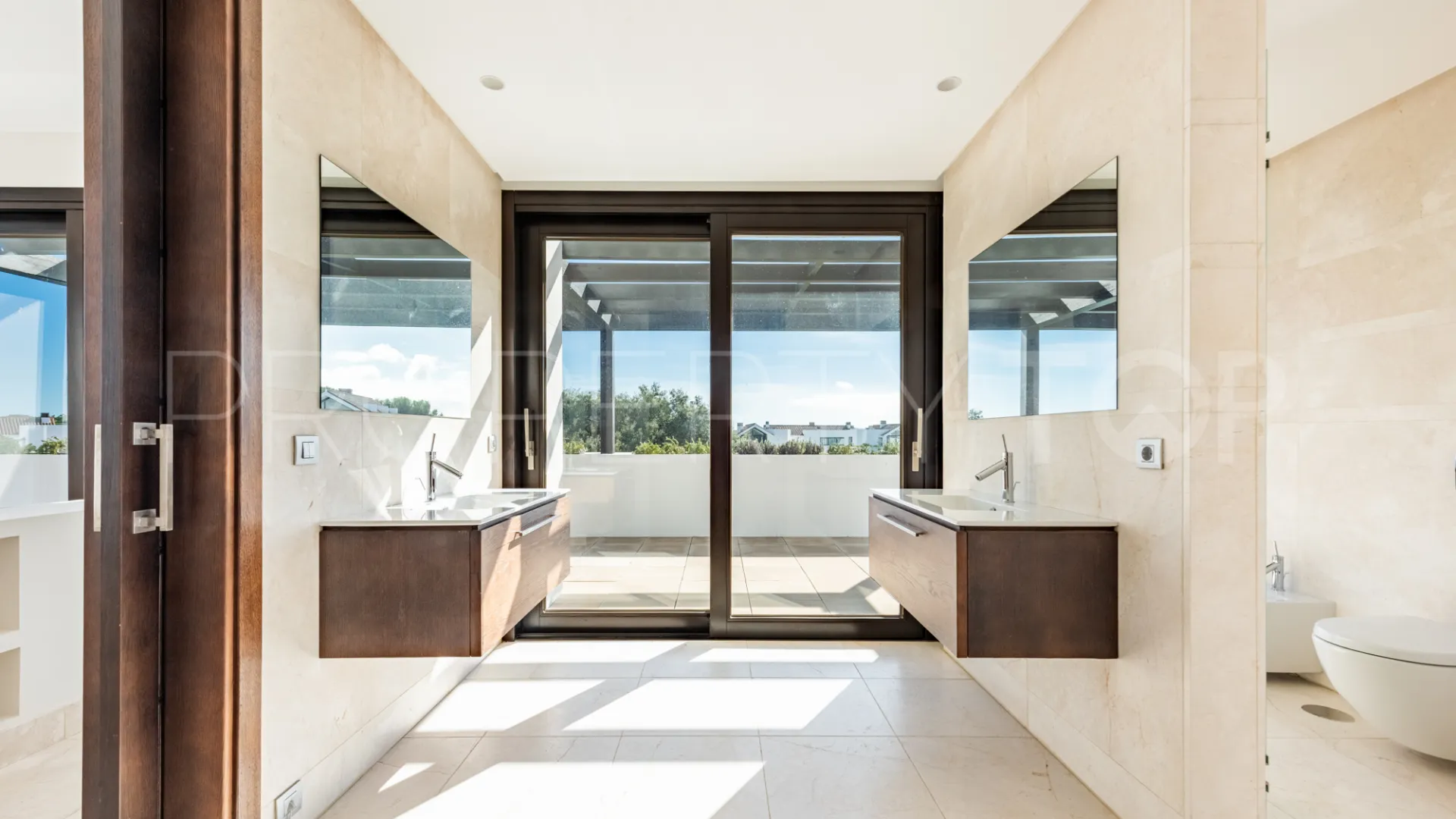 Buy duplex penthouse in Hacienda de Valderrama with 4 bedrooms