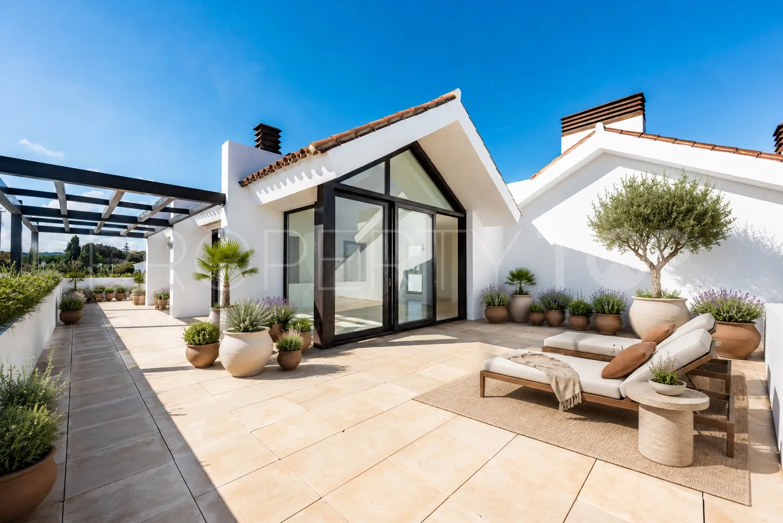 Atico duplex en venta de 4 dormitorios en Hacienda de Valderrama