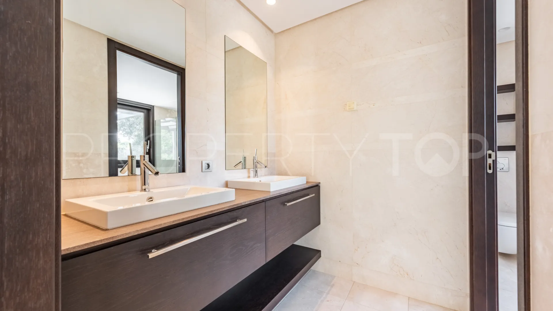 Buy duplex penthouse in Hacienda de Valderrama with 4 bedrooms