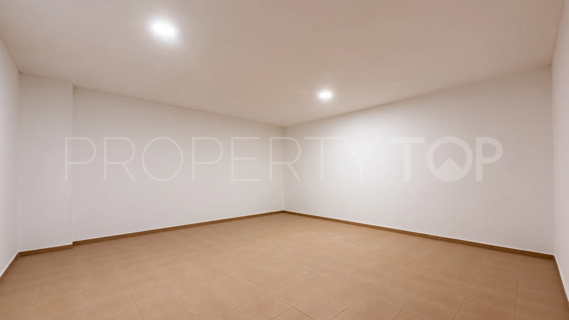 Buy duplex penthouse in Hacienda de Valderrama with 4 bedrooms