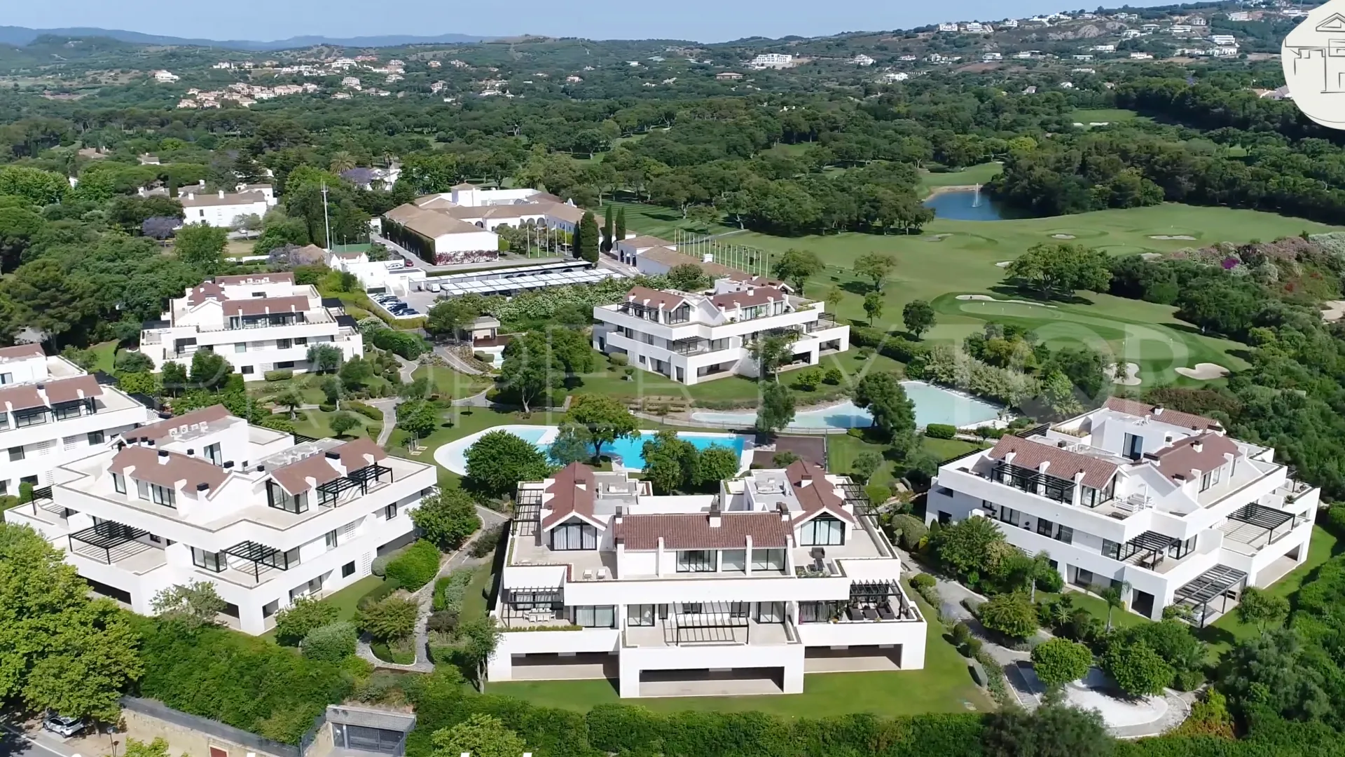 Buy duplex penthouse in Hacienda de Valderrama with 4 bedrooms