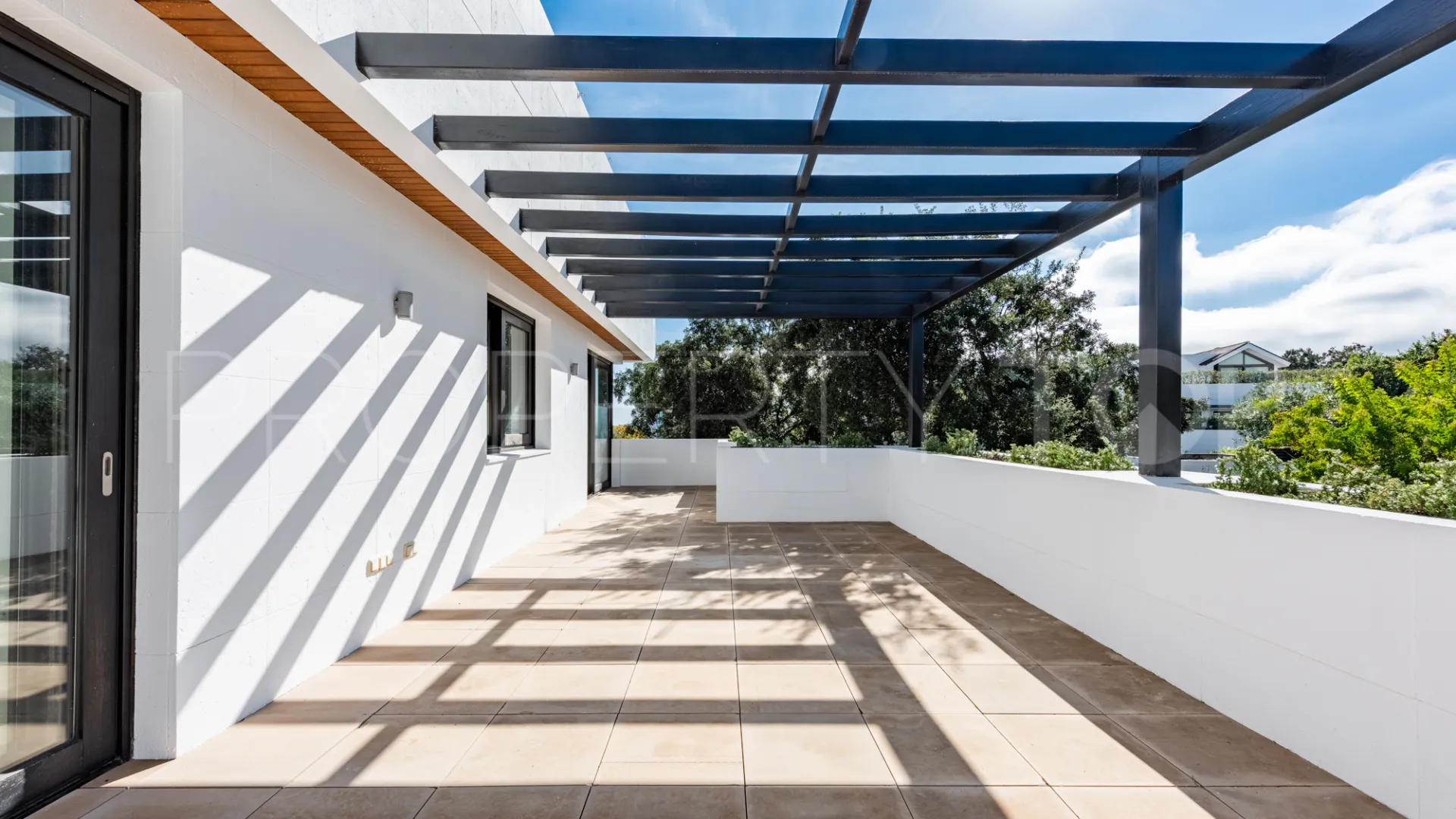 Buy duplex penthouse in Hacienda de Valderrama with 4 bedrooms