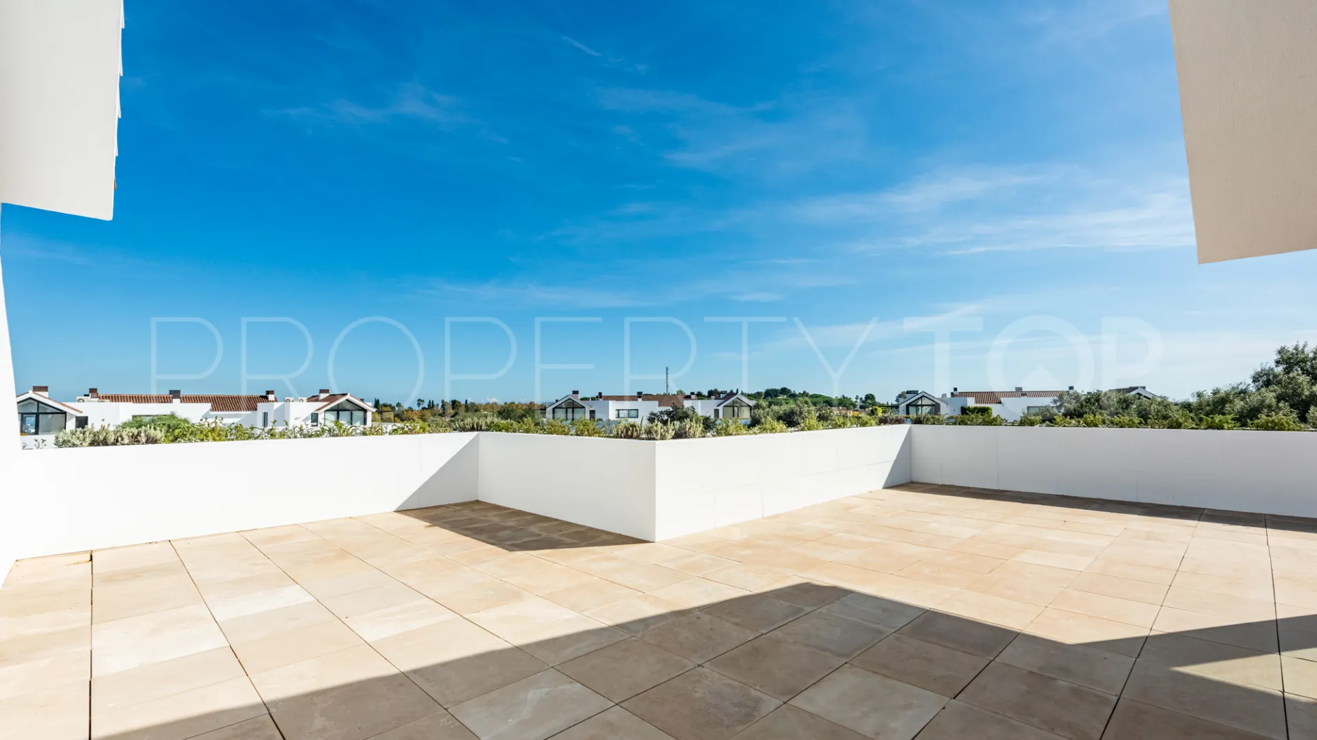 Buy duplex penthouse in Hacienda de Valderrama with 4 bedrooms