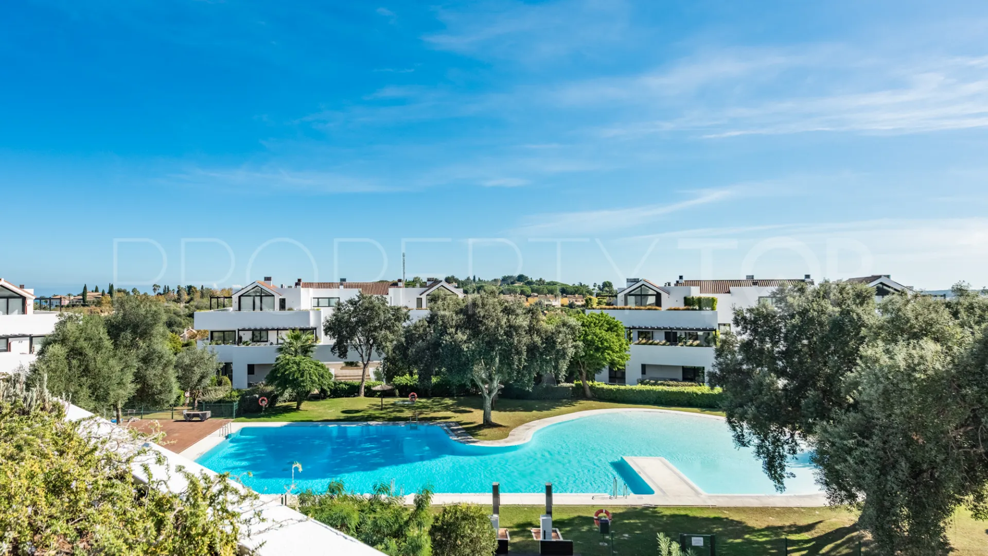Buy duplex penthouse in Hacienda de Valderrama with 4 bedrooms