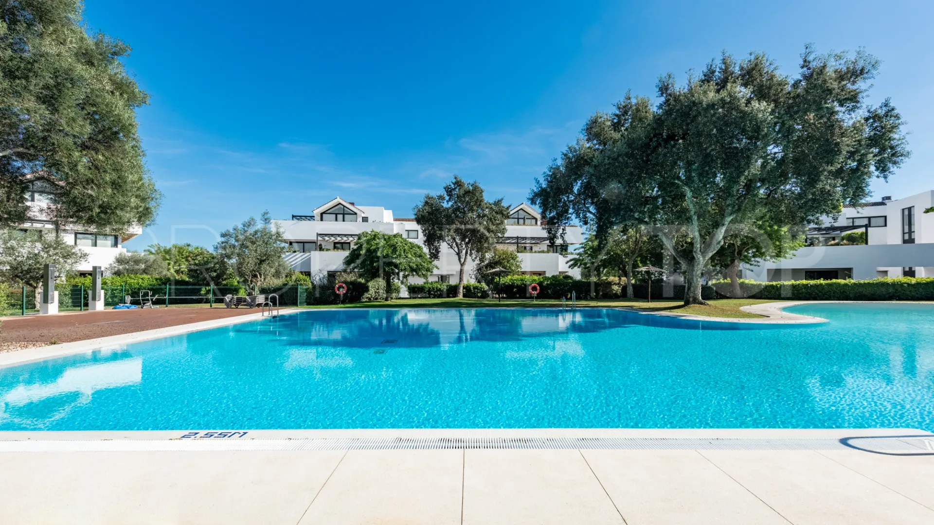 Buy duplex penthouse in Hacienda de Valderrama with 4 bedrooms