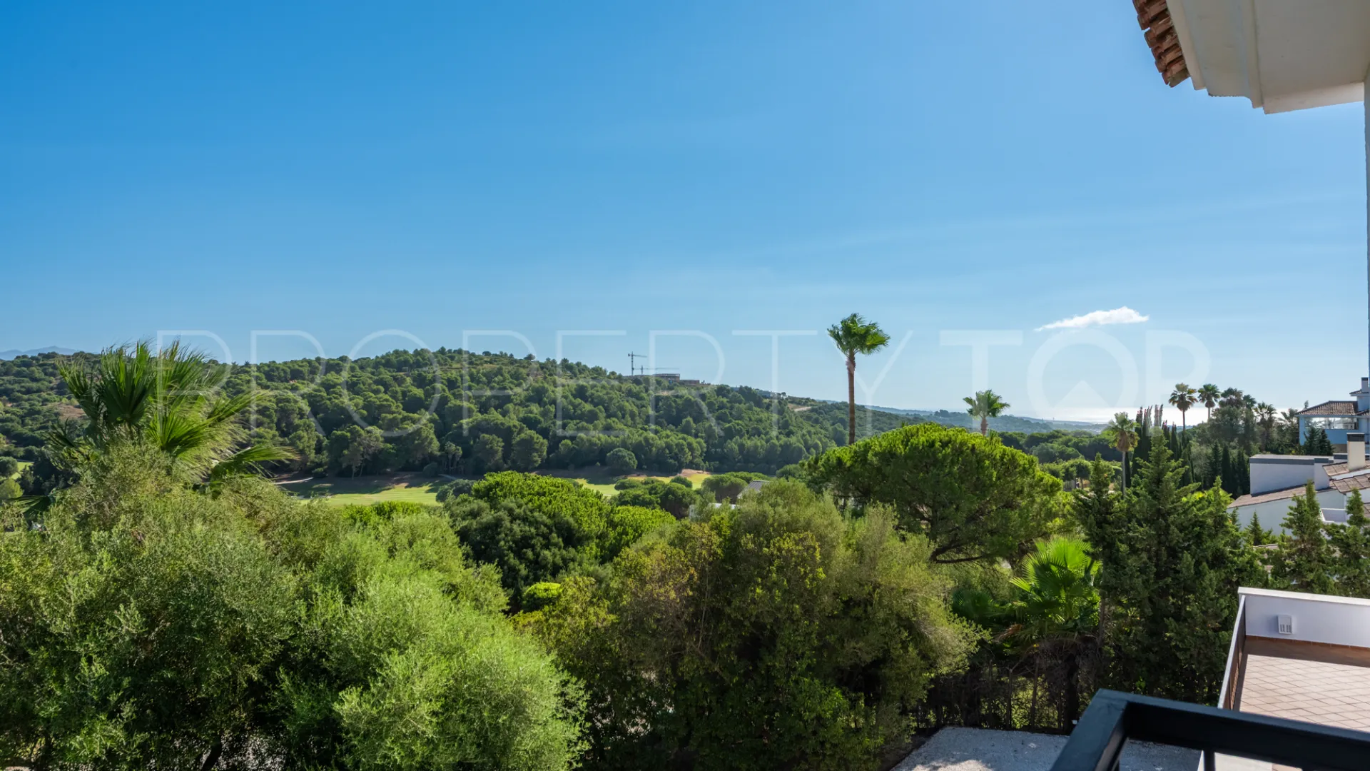 Villa de 4 dormitorios en venta en Zona L