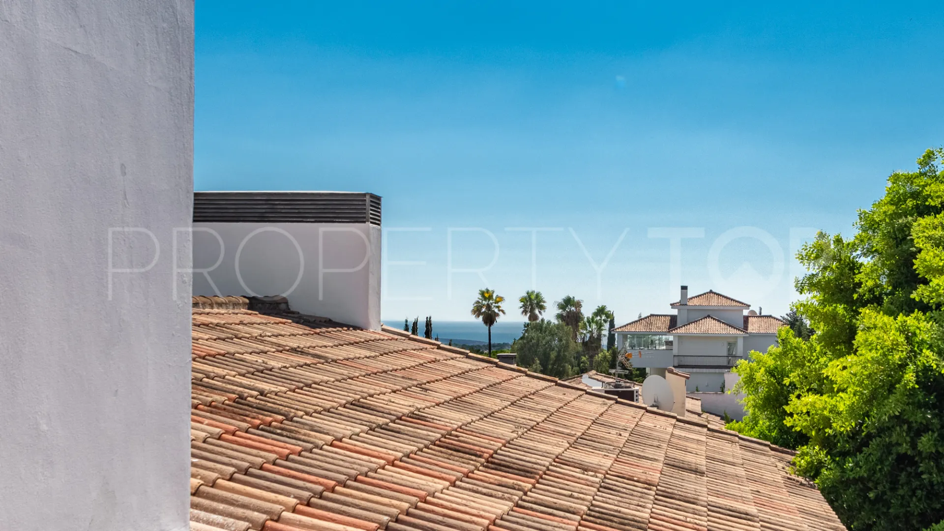 Villa de 4 dormitorios en venta en Zona L
