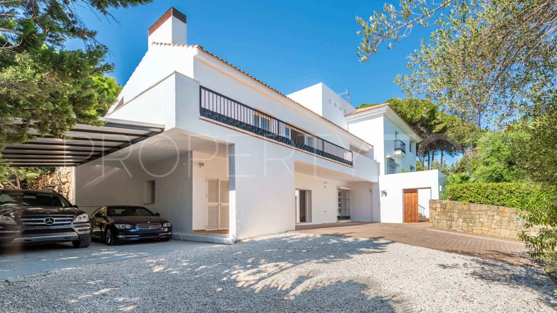 Villa de 4 dormitorios en venta en Zona L