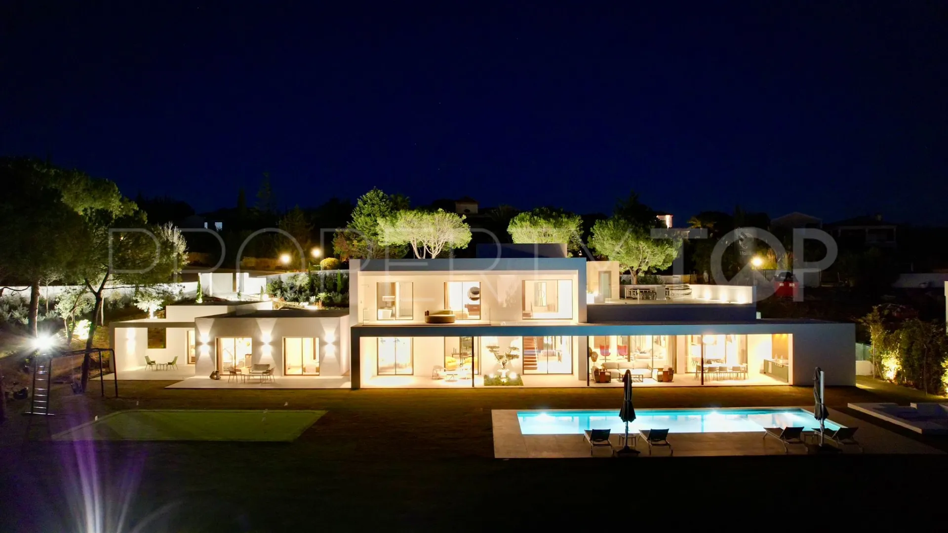 Comprar villa en Zona G