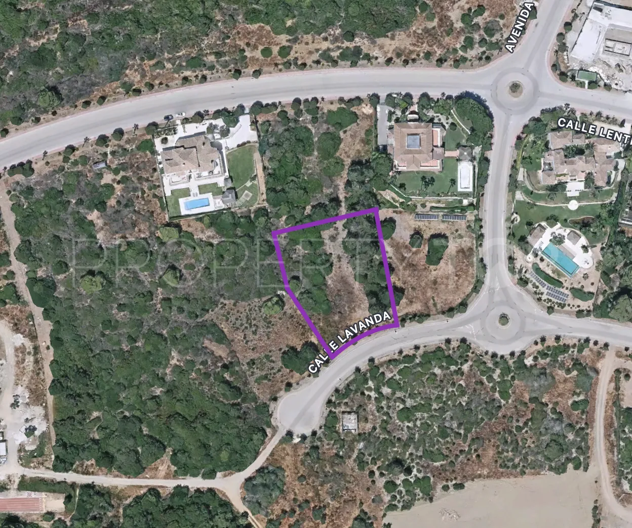 For sale plot in Zona L
