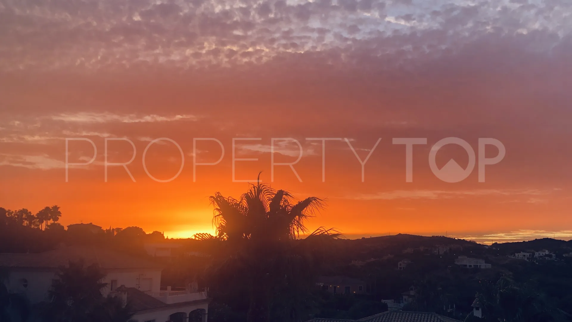 Villa for sale in Zona F with 4 bedrooms