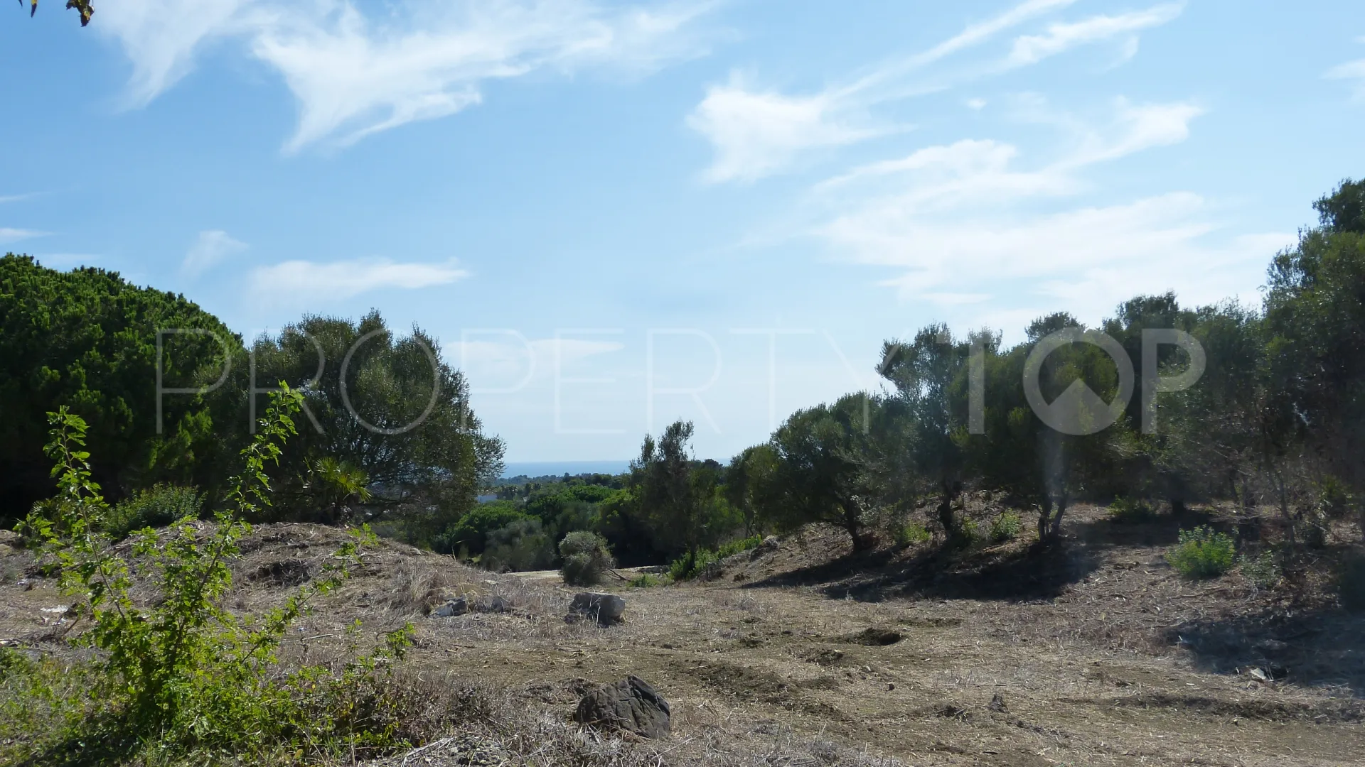 Zona L, parcela a la venta