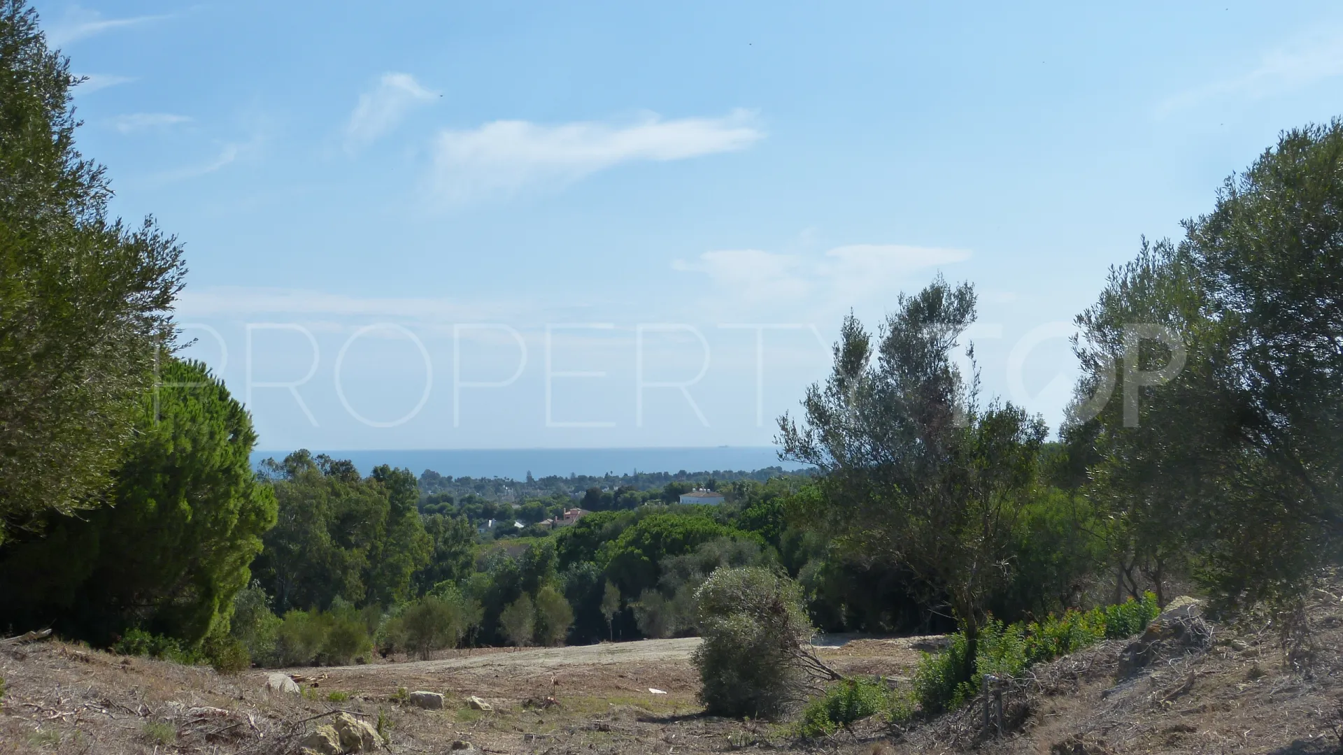 Zona L, parcela a la venta