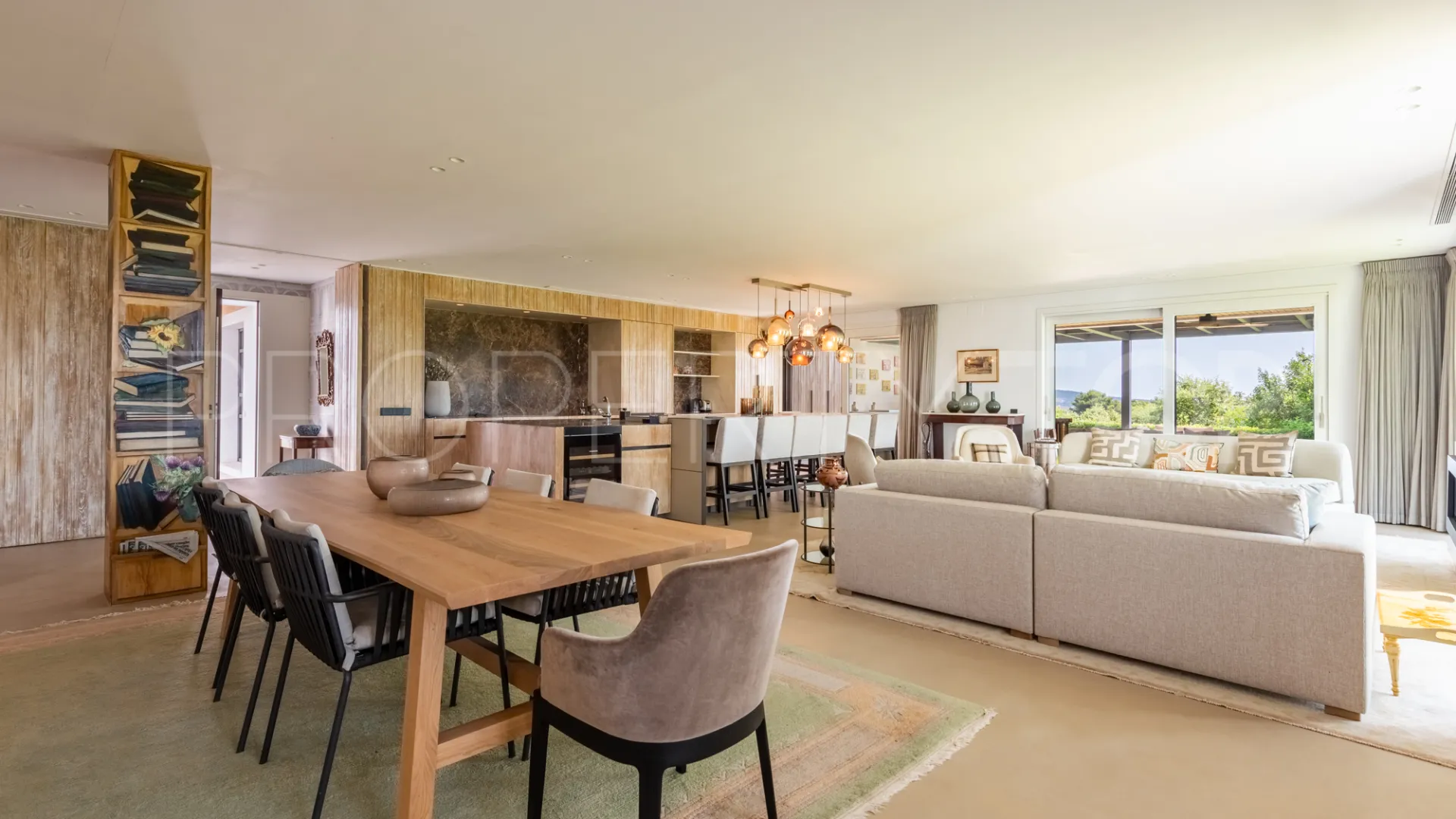 Se vende apartamento de 4 dormitorios en Hacienda de Valderrama