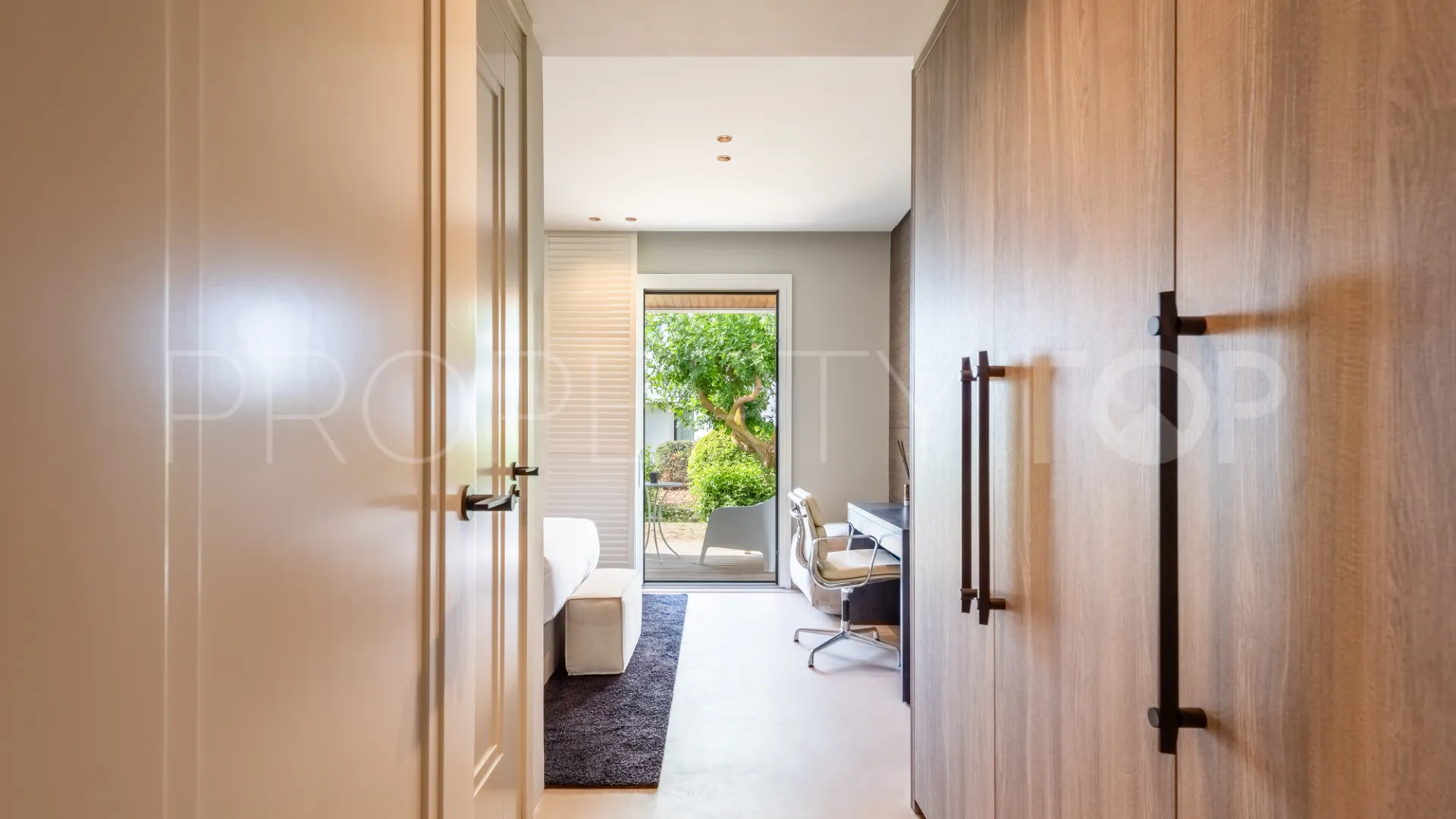 Se vende apartamento de 4 dormitorios en Hacienda de Valderrama
