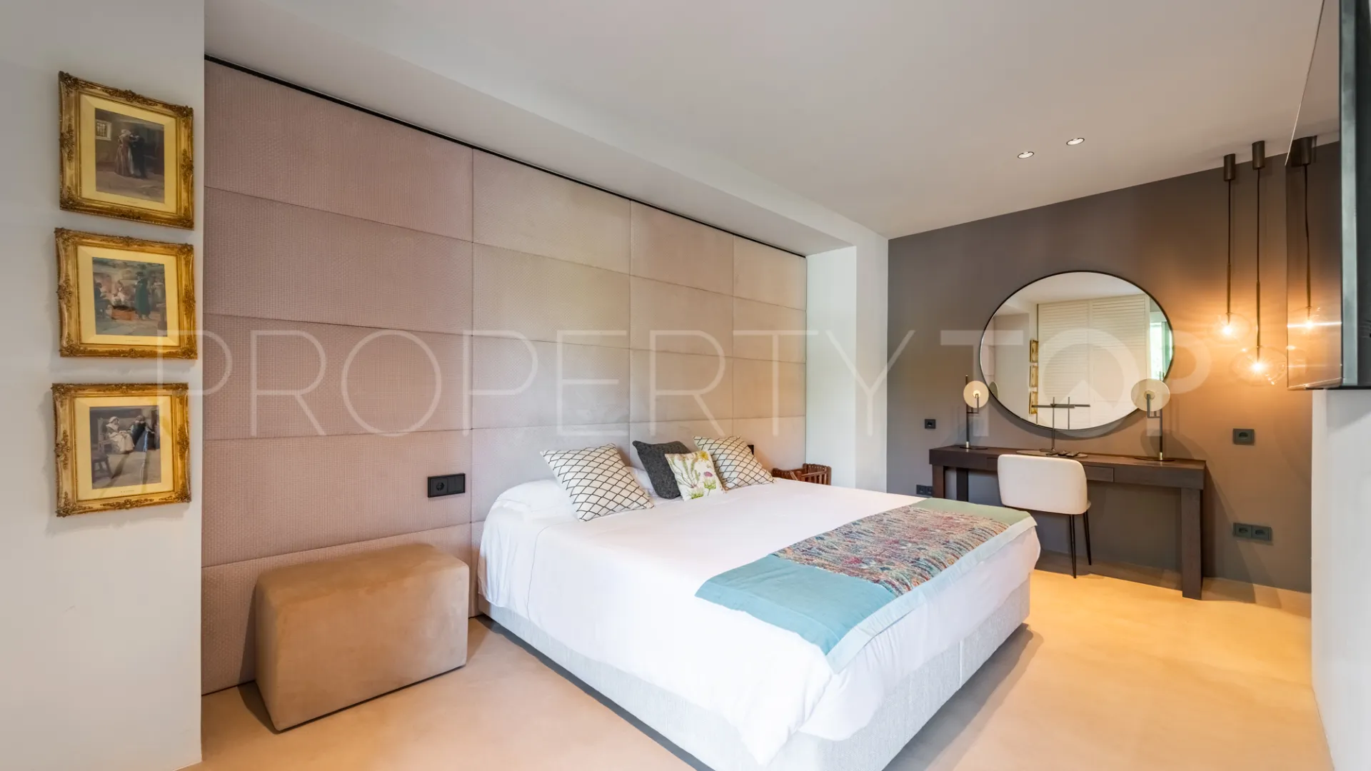 Se vende apartamento de 4 dormitorios en Hacienda de Valderrama