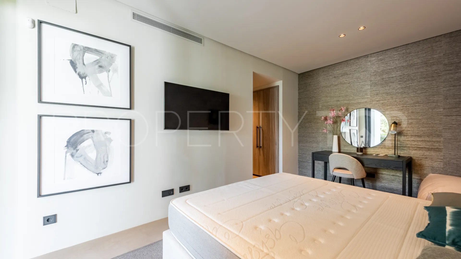 Se vende apartamento de 4 dormitorios en Hacienda de Valderrama