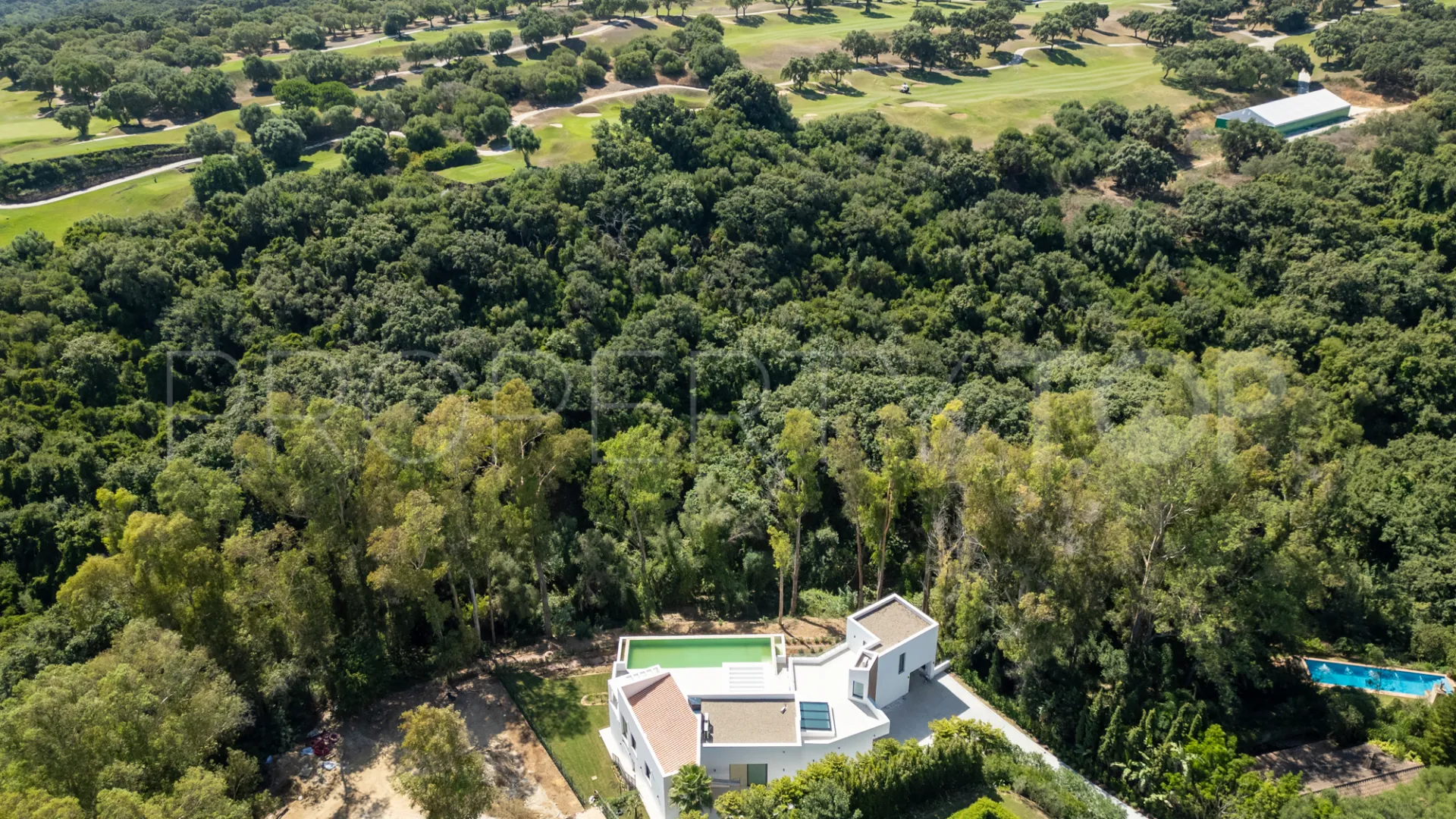 Zona F 5 bedrooms villa for sale