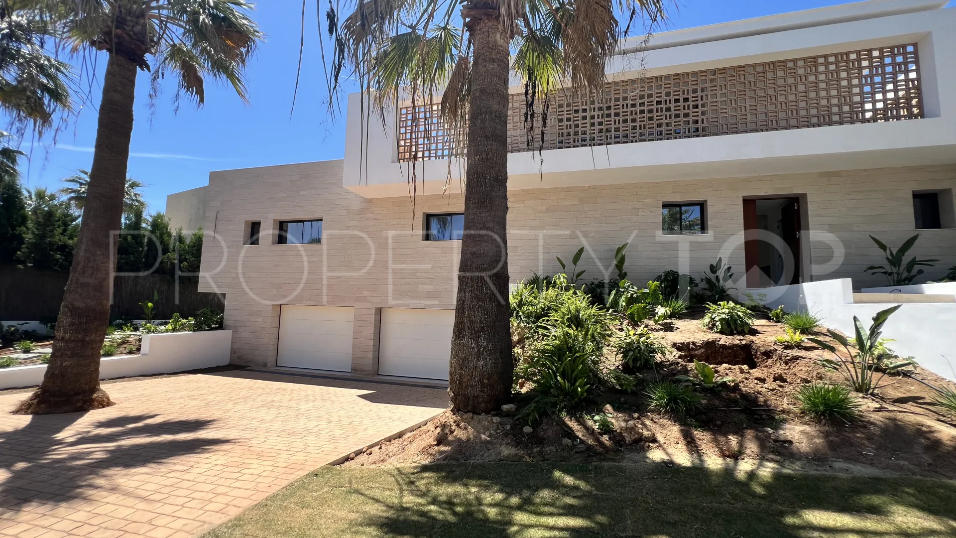 Villa with 6 bedrooms for sale in Zona B