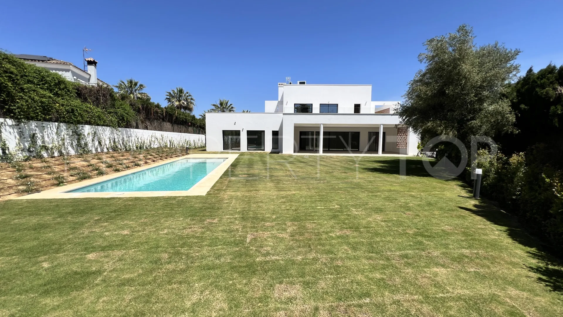 Villa with 6 bedrooms for sale in Zona B