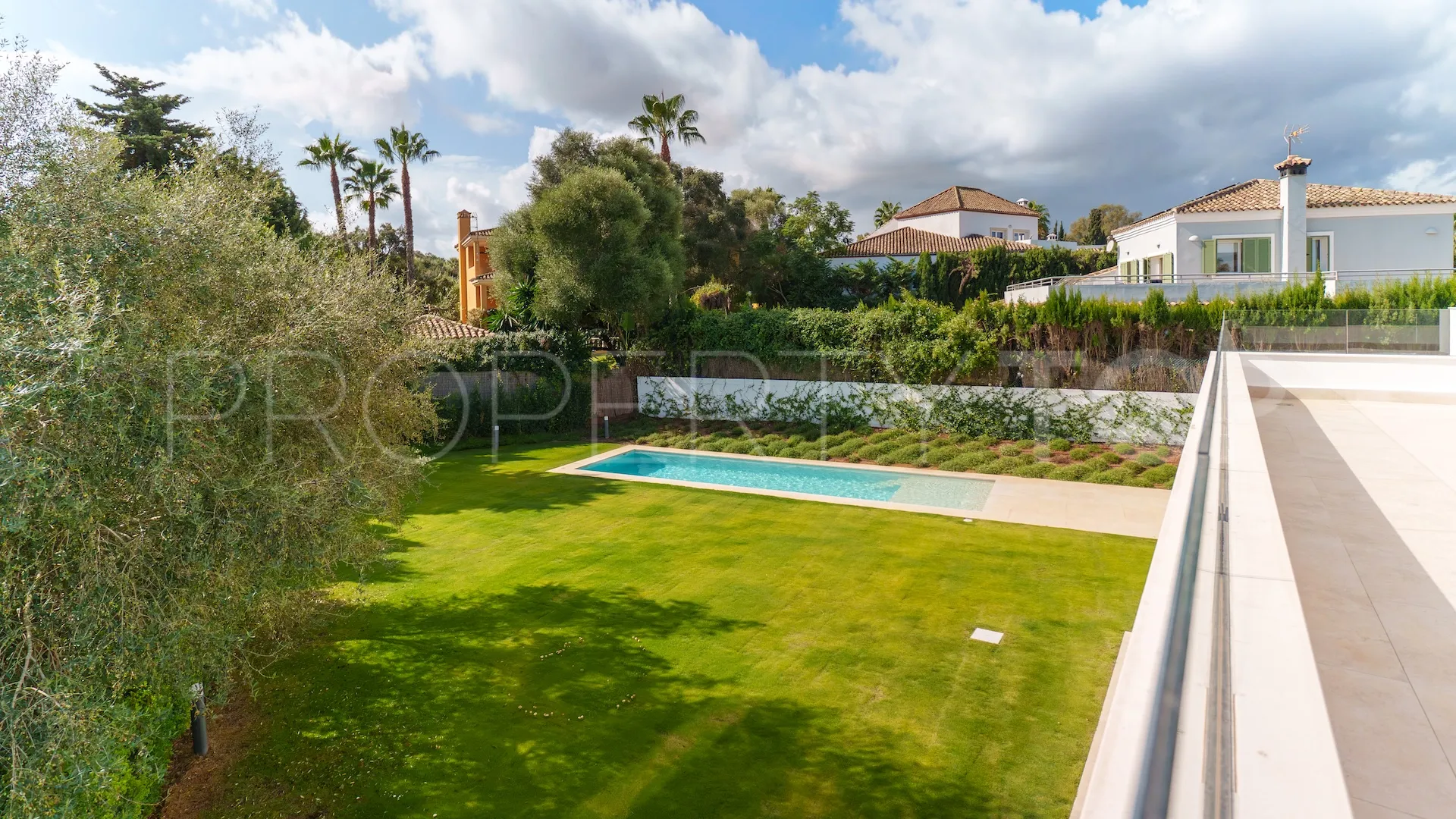 Zona B, villa a la venta con 6 dormitorios