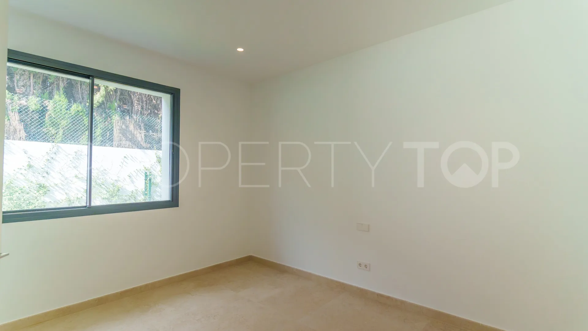 Zona B, villa a la venta con 6 dormitorios