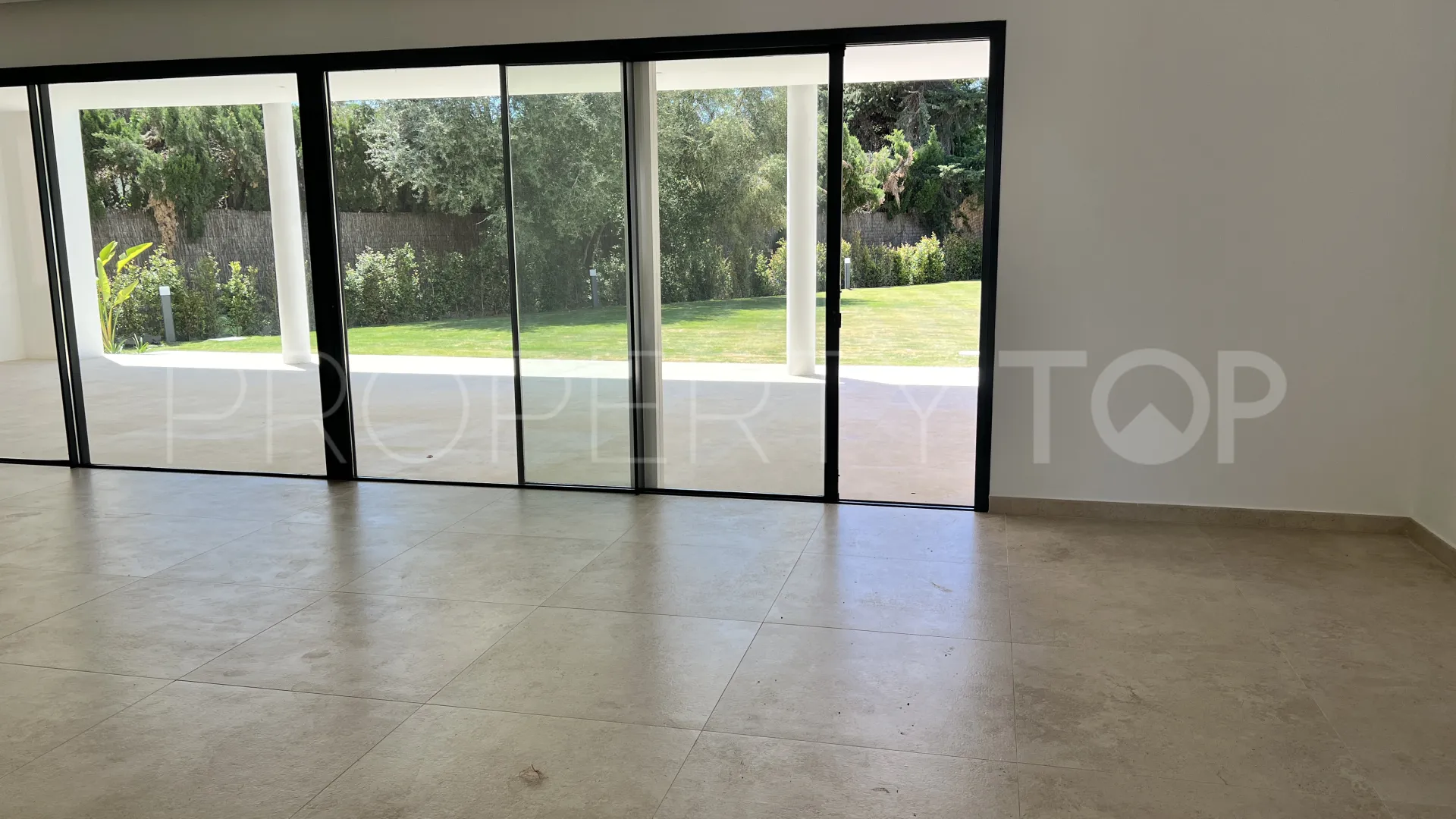 Villa with 6 bedrooms for sale in Zona B