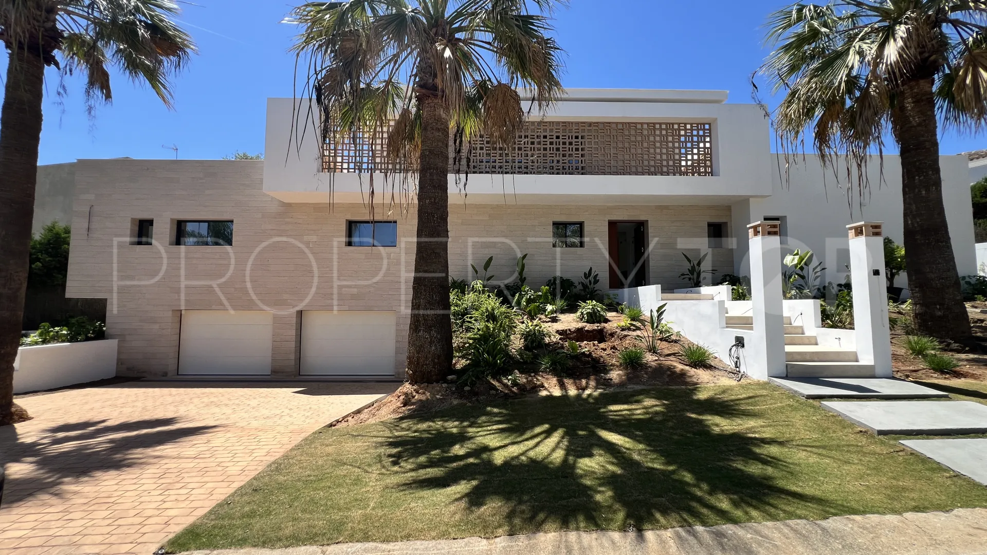 Villa with 6 bedrooms for sale in Zona B