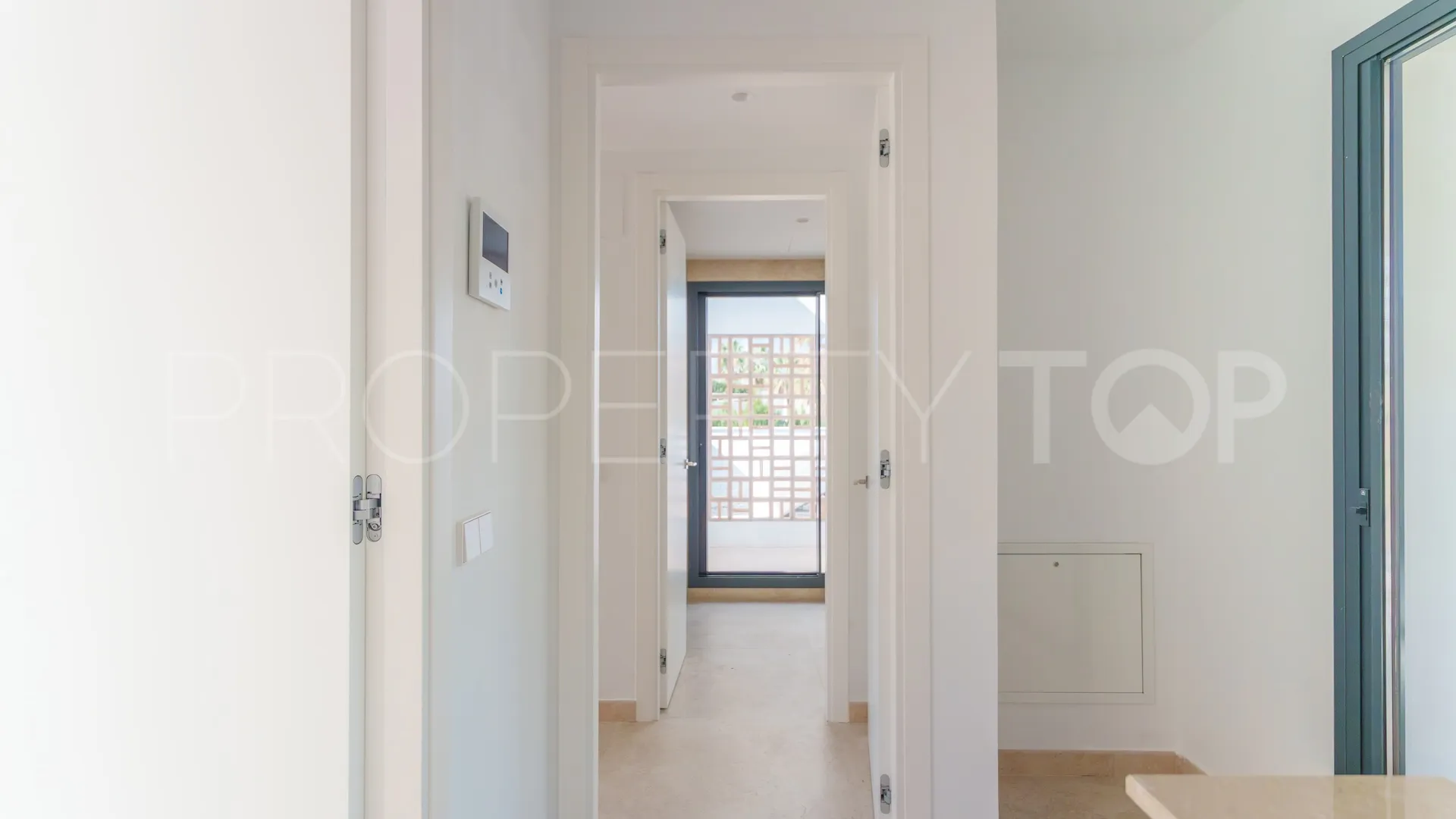 Zona B, villa a la venta con 6 dormitorios