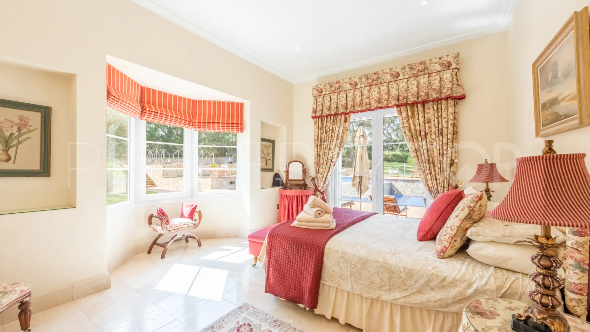 Comprar villa en San Roque Club