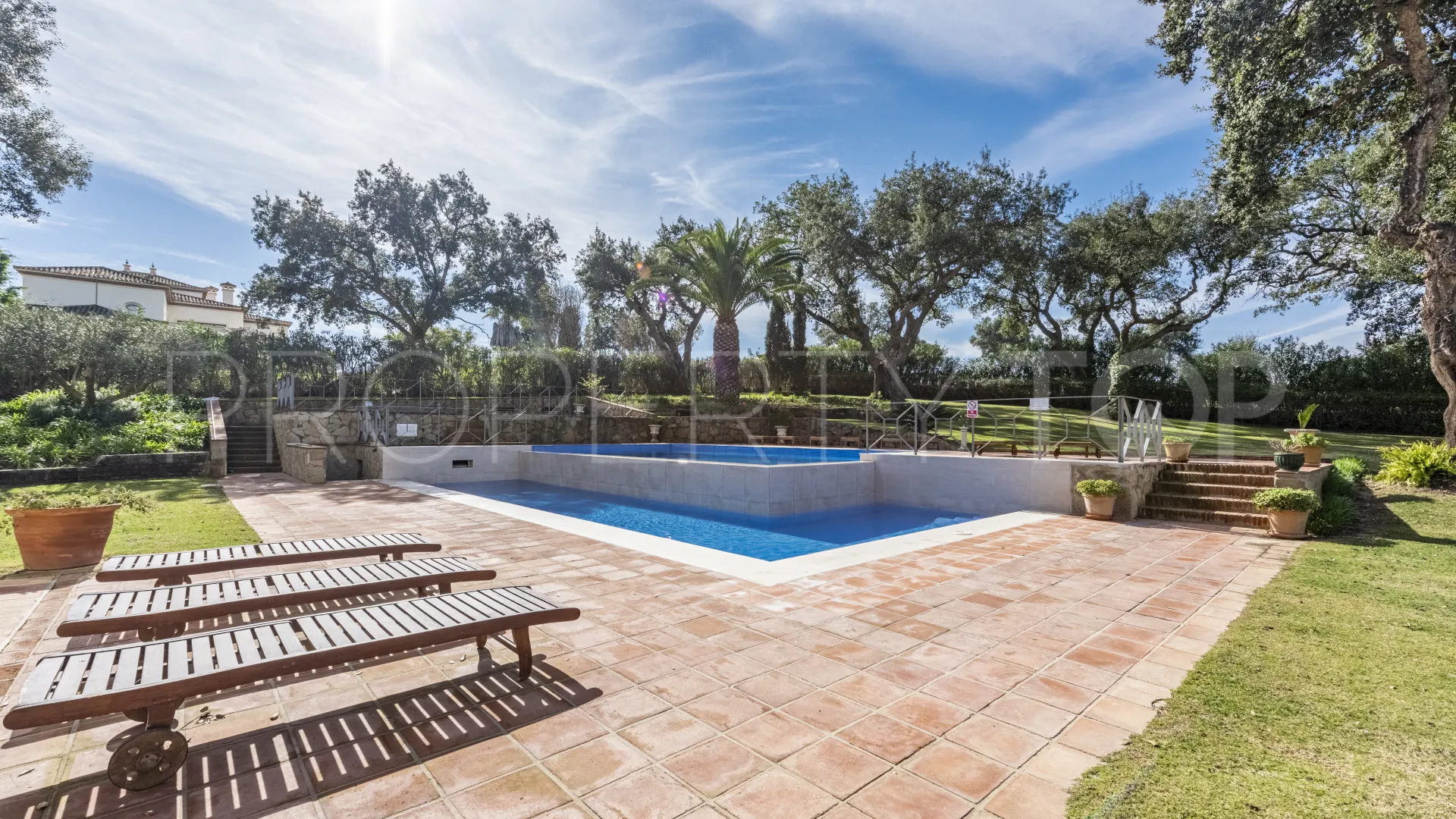 Comprar villa en San Roque Club