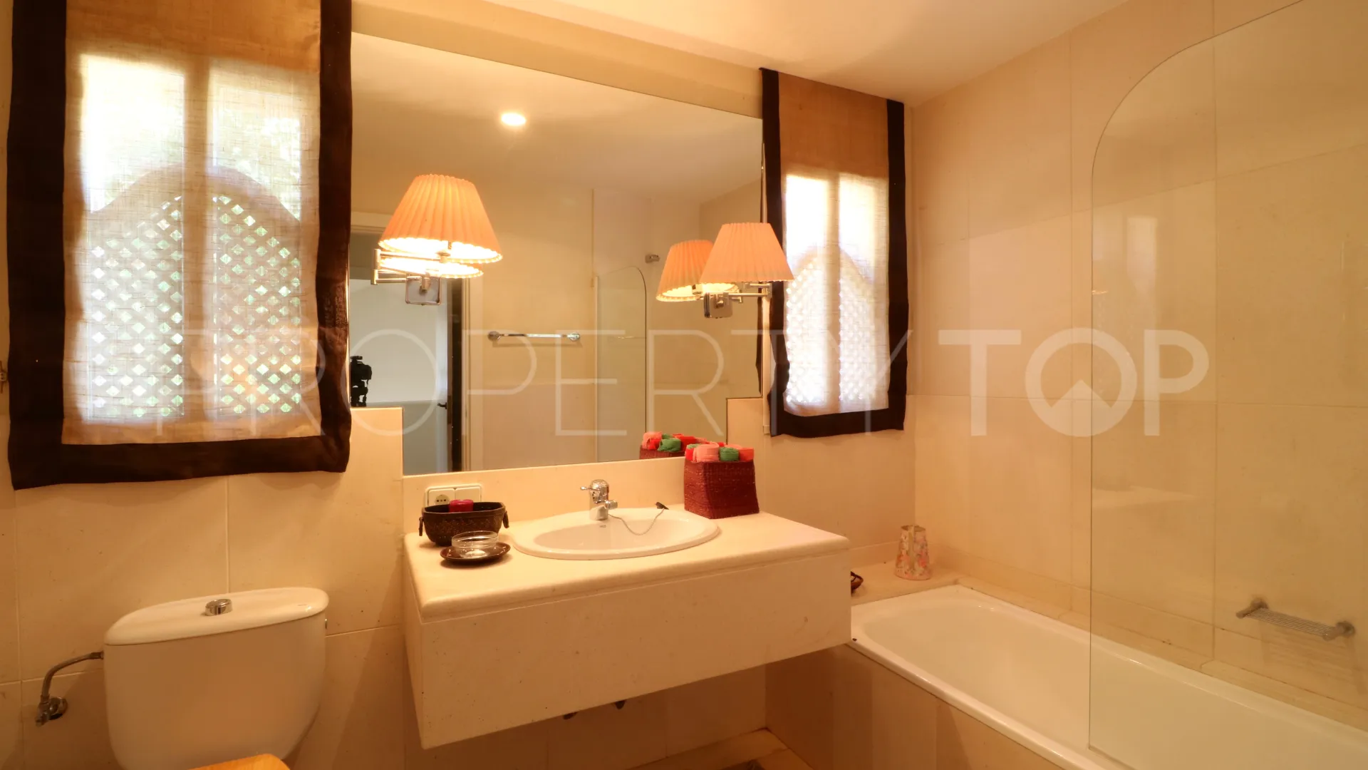 For sale Los Altos de Valderrama villa