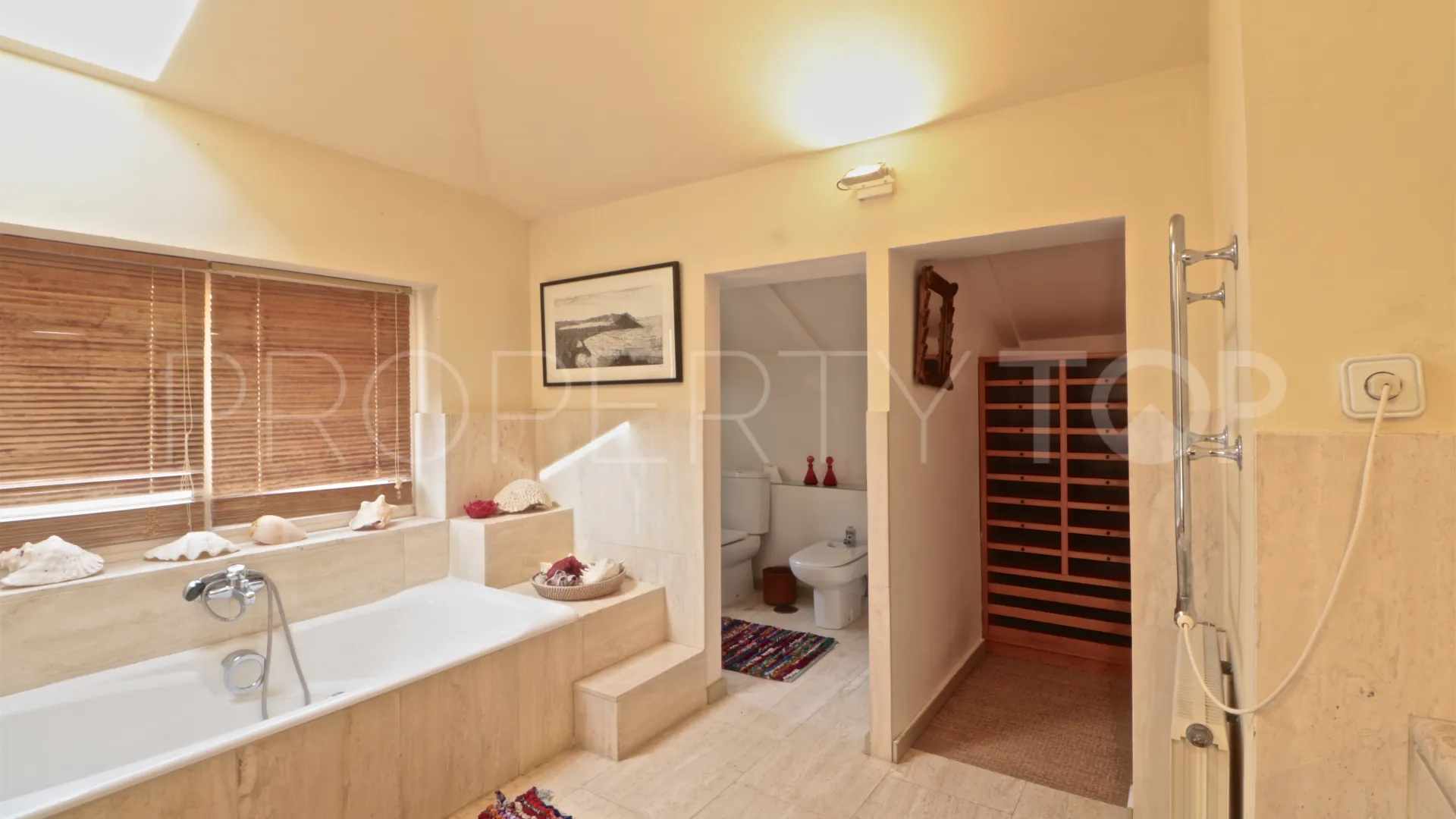 For sale Los Altos de Valderrama villa