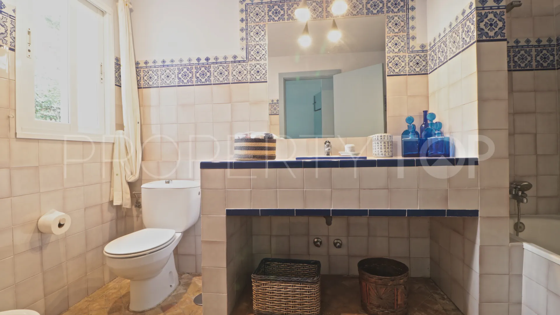 For sale Los Altos de Valderrama villa