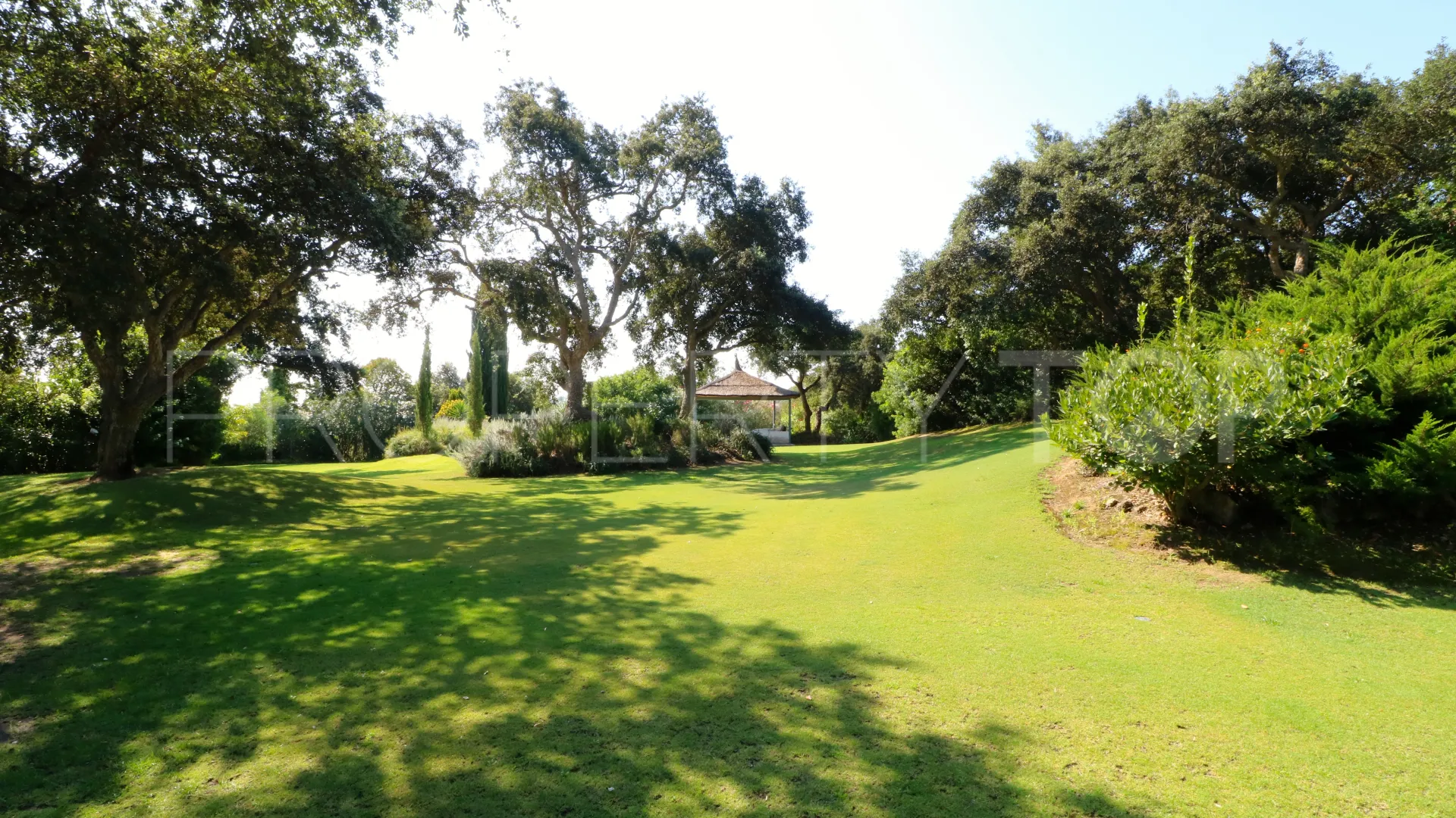 For sale Los Altos de Valderrama villa