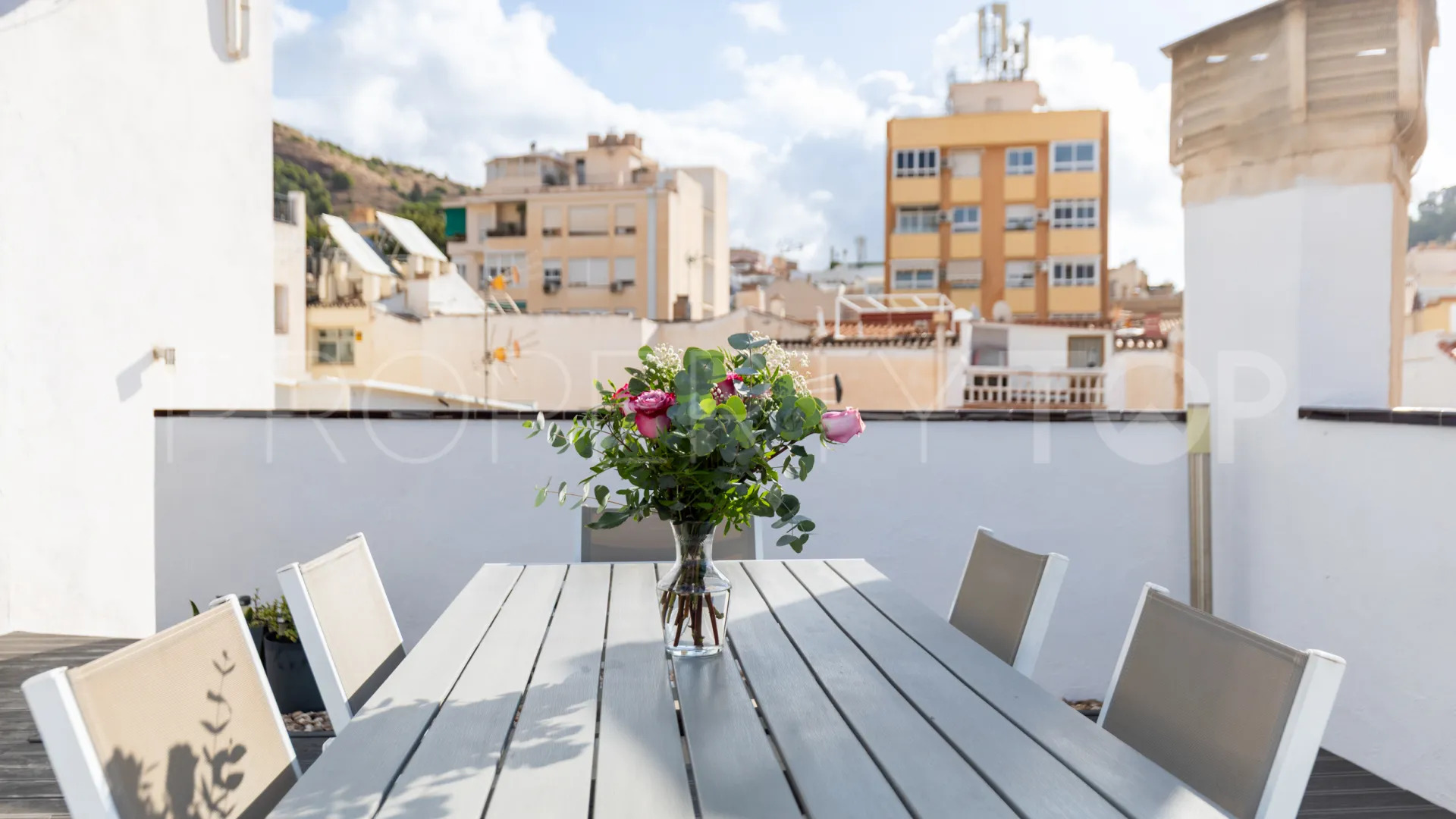 Atico duplex en venta en La Merced con 4 dormitorios