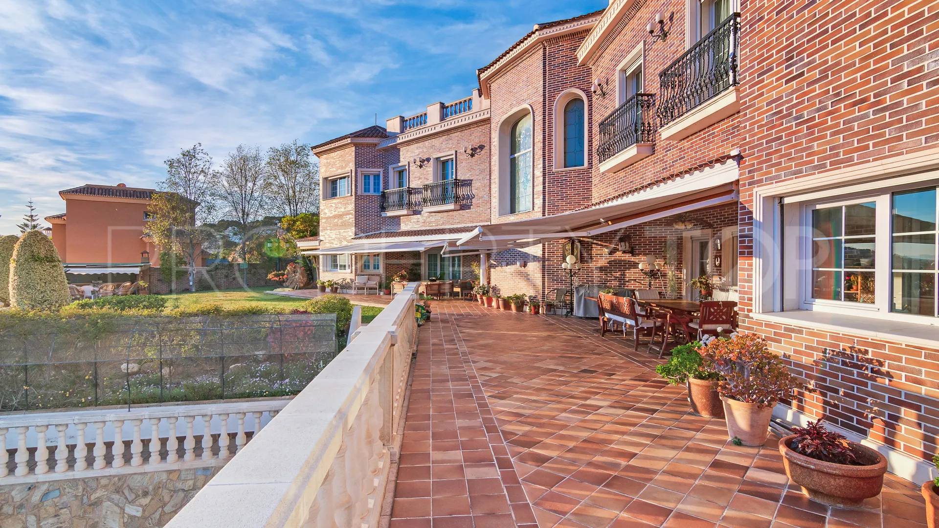 Villa en venta en Pinares de San Antón con 6 dormitorios