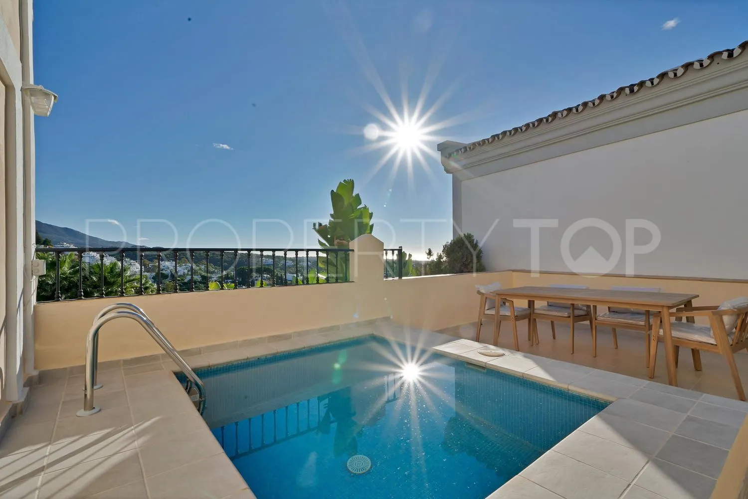 House for sale in Los Naranjos with 5 bedrooms