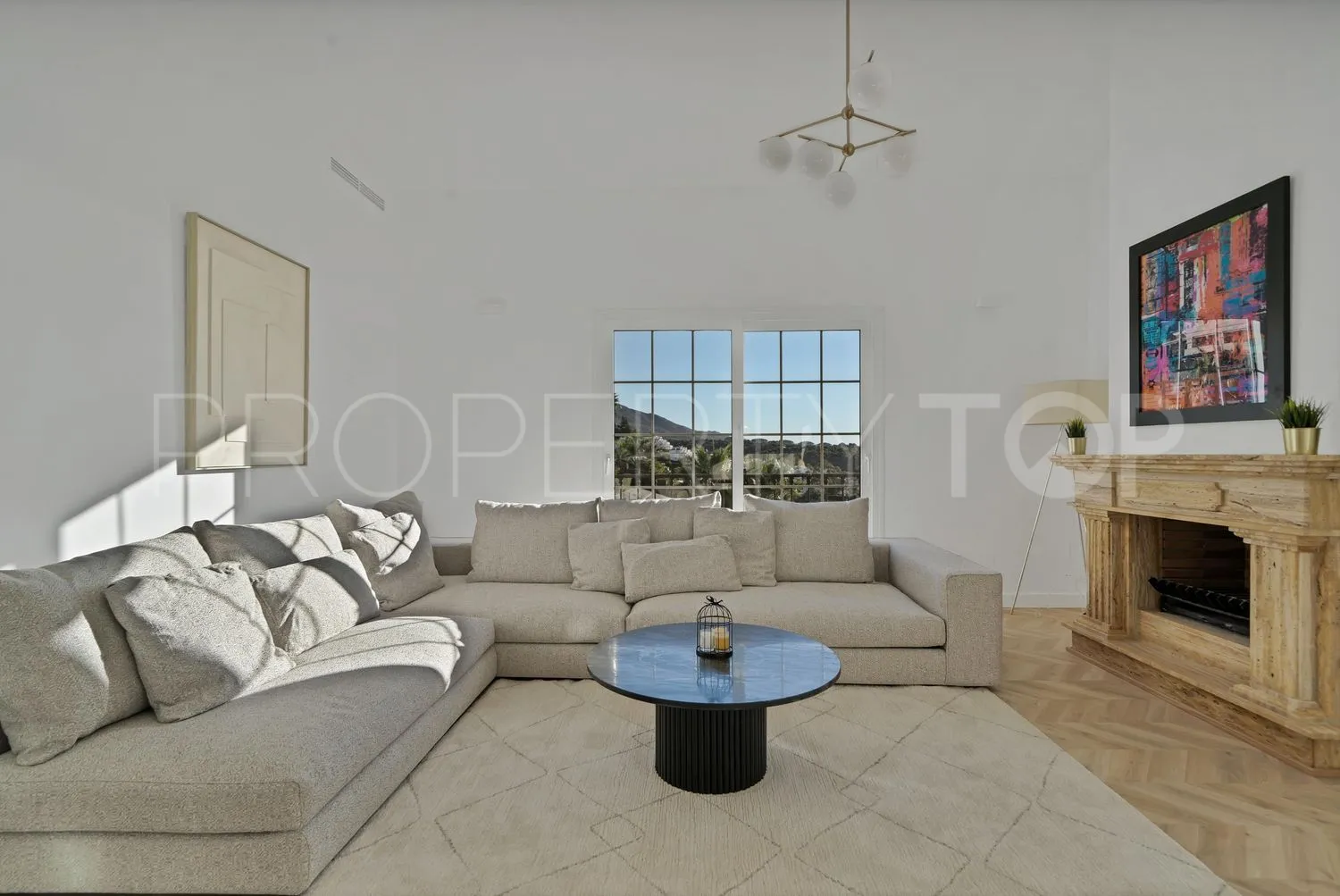 House for sale in Los Naranjos with 5 bedrooms