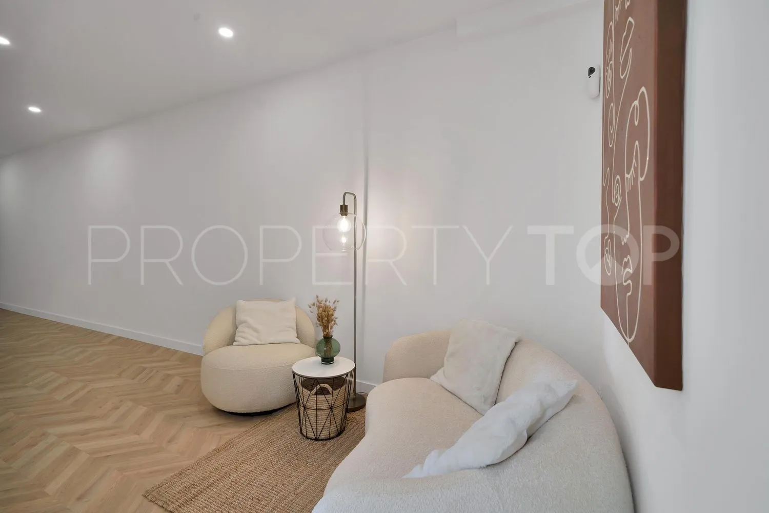 House for sale in Los Naranjos with 5 bedrooms