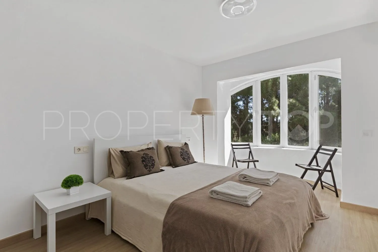 Casa con 2 dormitorios a la venta en Sitio de Calahonda