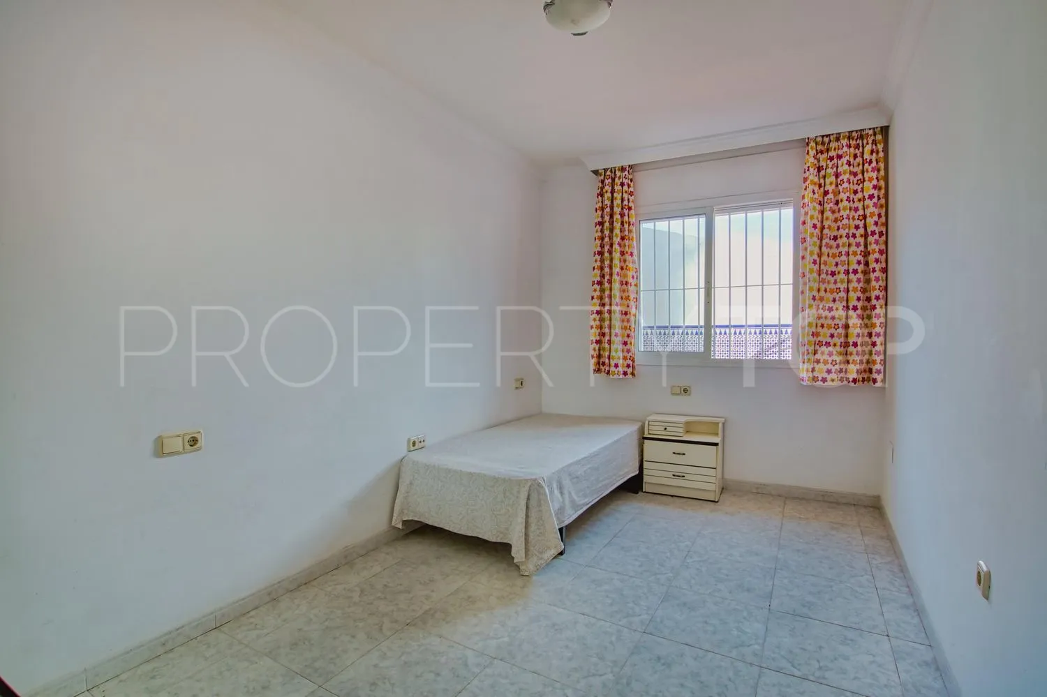 Building for sale in Velez Malaga